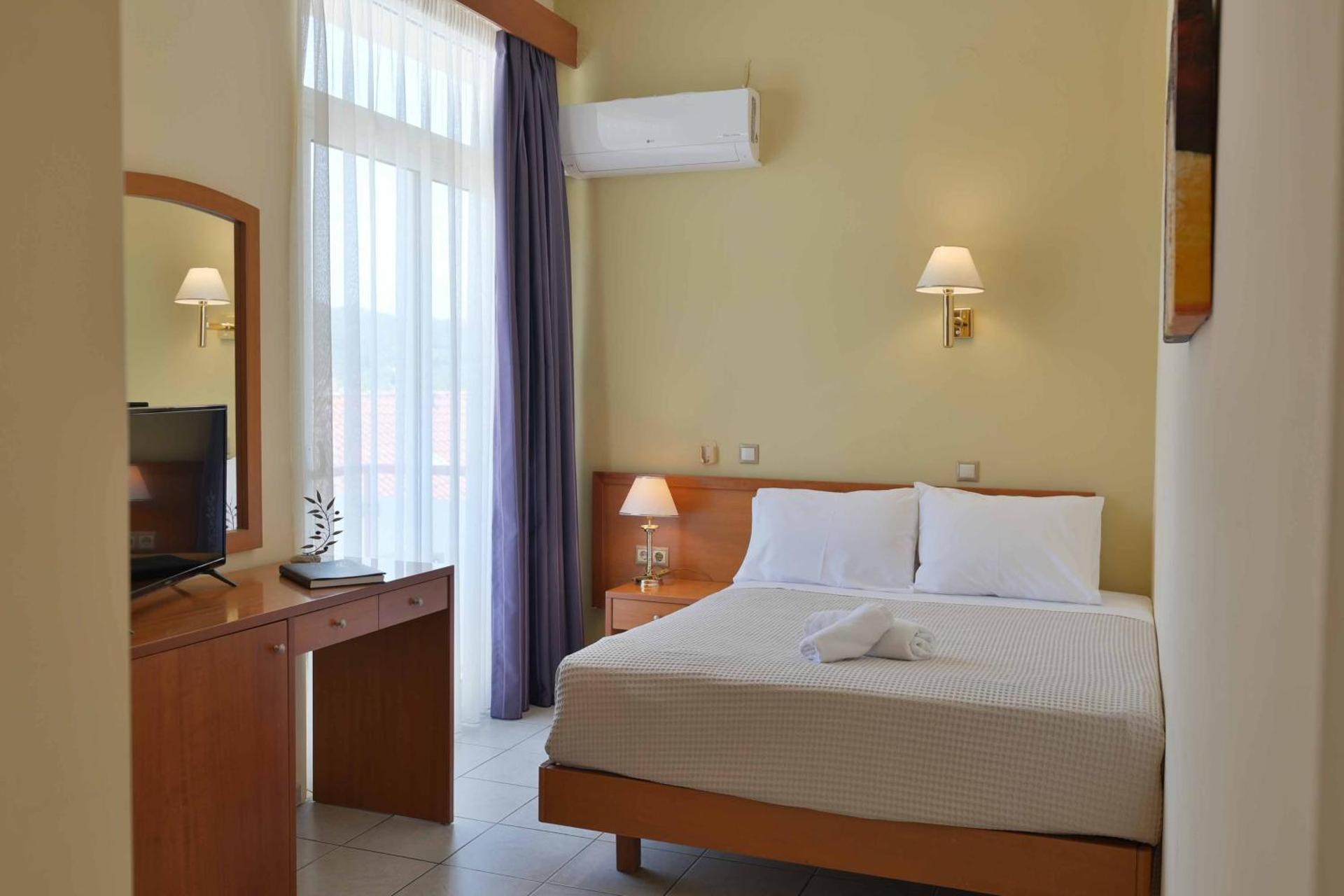 Neda Hotel - Photo 59