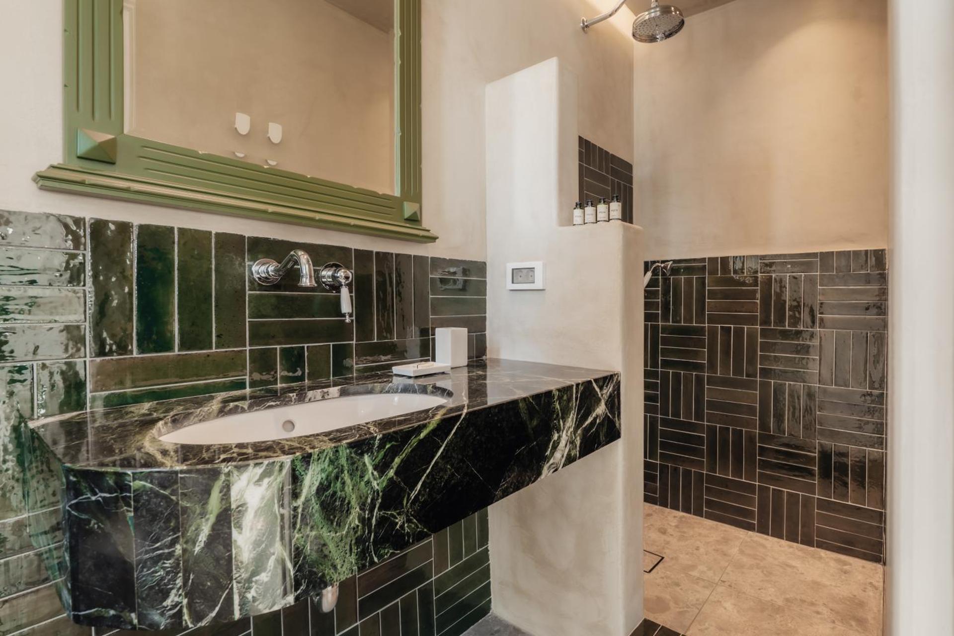 Pelican Bay Hotel - Photo 58