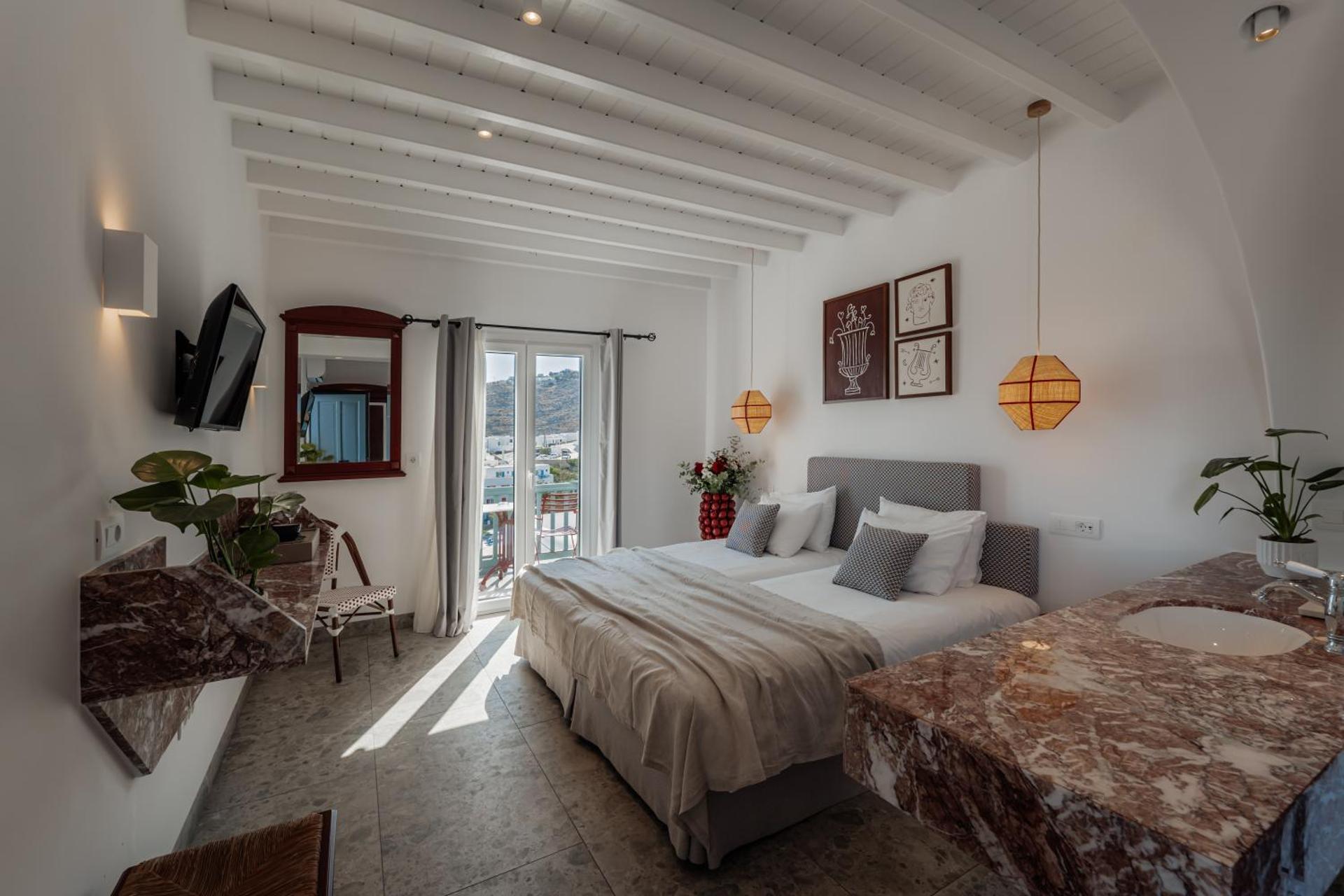 Pelican Bay Hotel - Photo 72