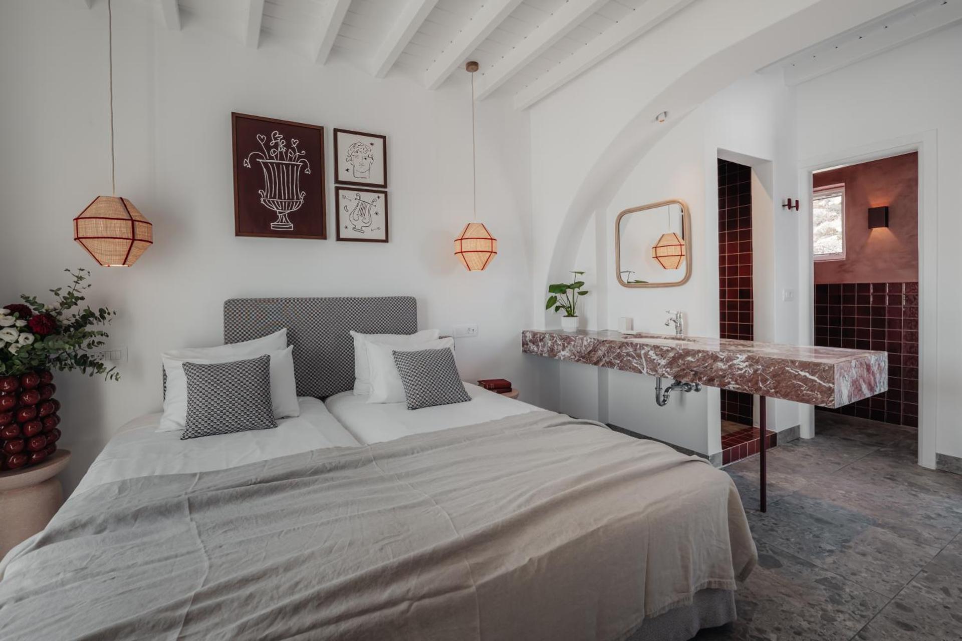 Pelican Bay Hotel - Photo 84