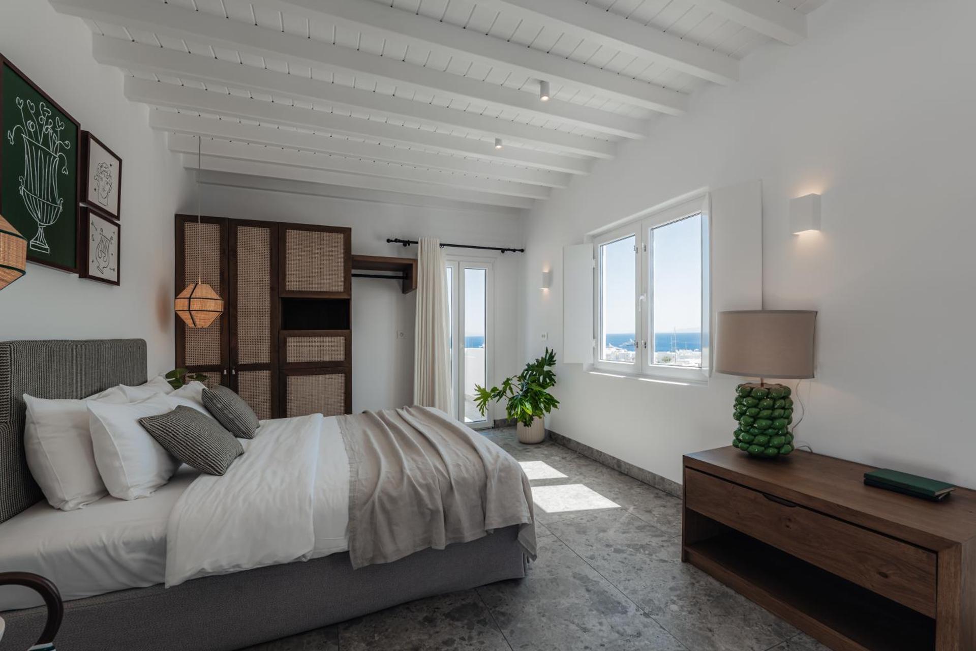 Pelican Bay Hotel - Photo 64