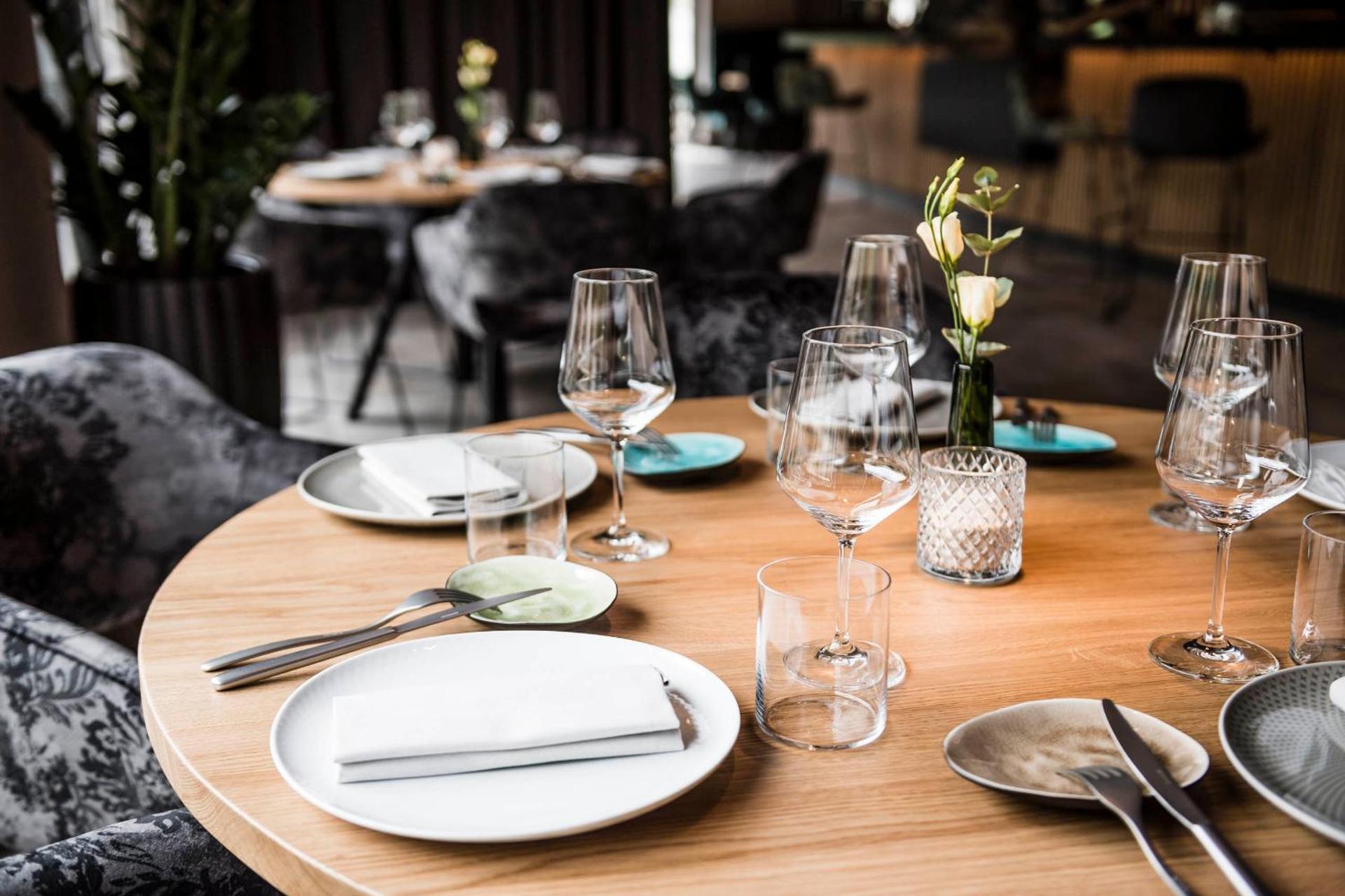 HOTEL POST alpine cityflair - Photo 14