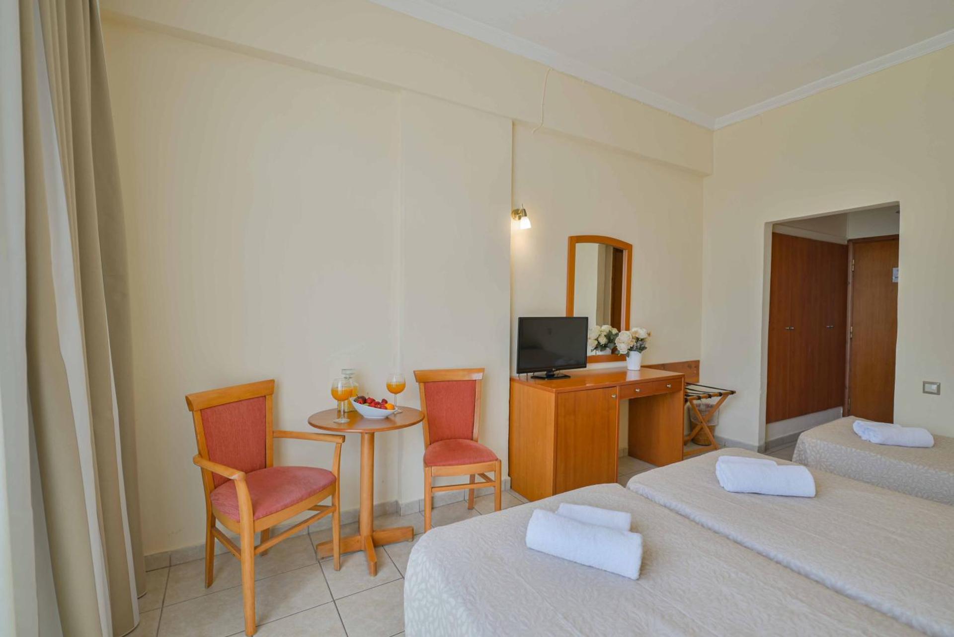 Neda Hotel - Photo 64