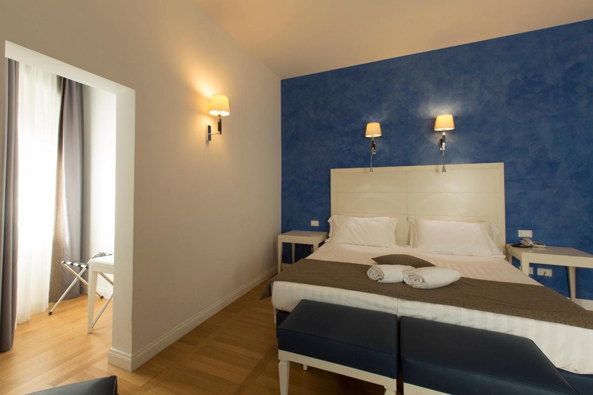 Floris Hotel - Photo 55