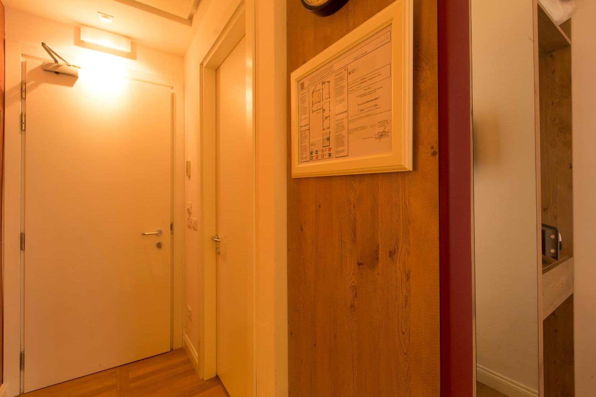 Floris Hotel - Photo 15