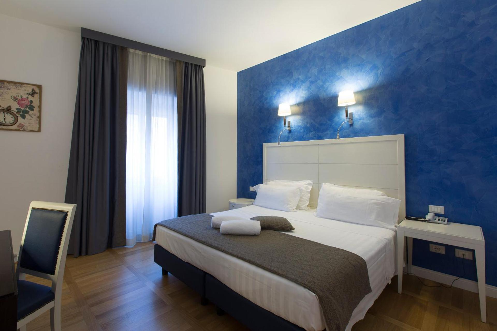 Floris Hotel - Photo 29