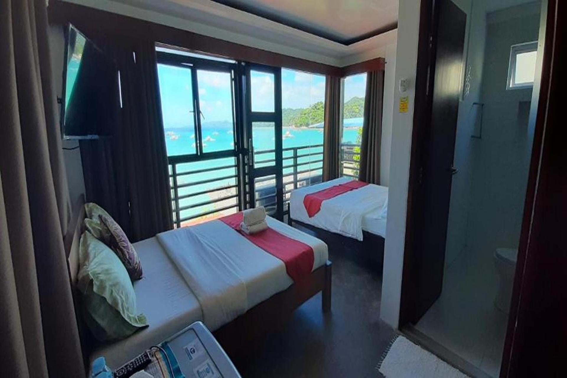 Family Room with Sea View