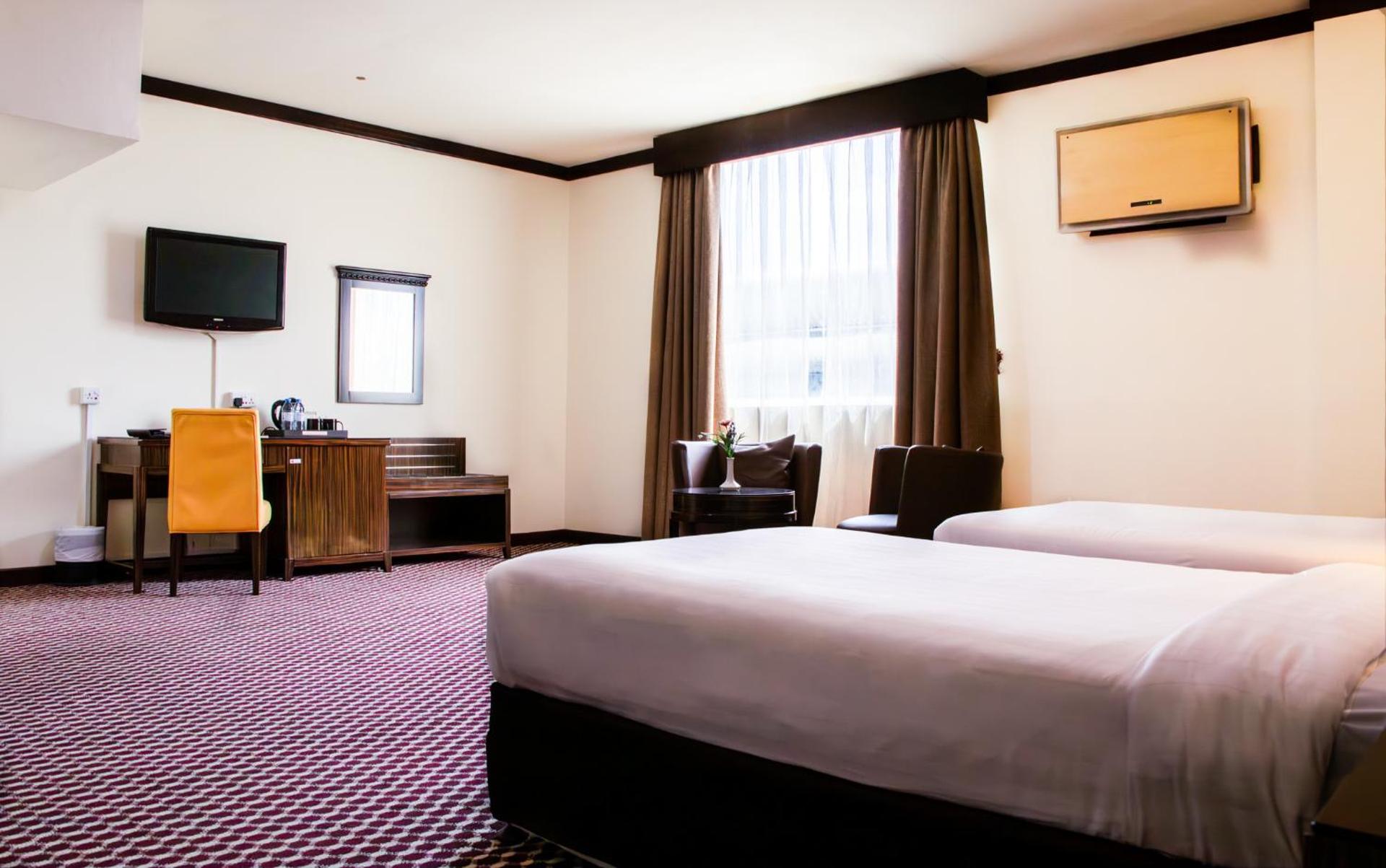 Fortune Karama Hotel - Photo 46