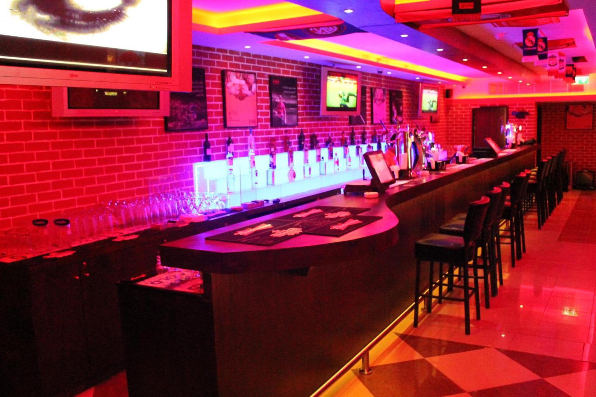 Fortune Karama Hotel - Photo 22