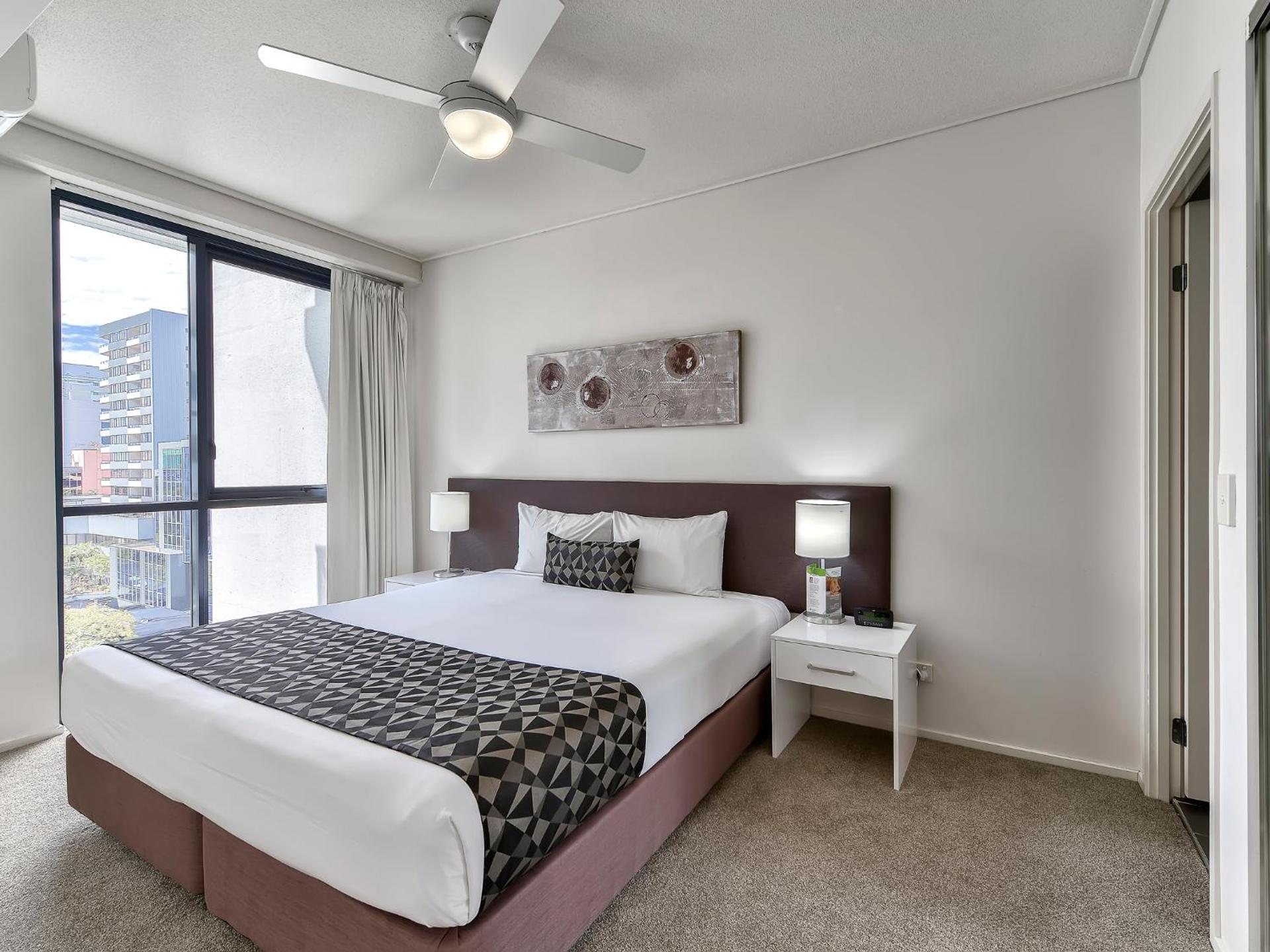 SKD Suites - Photo 20