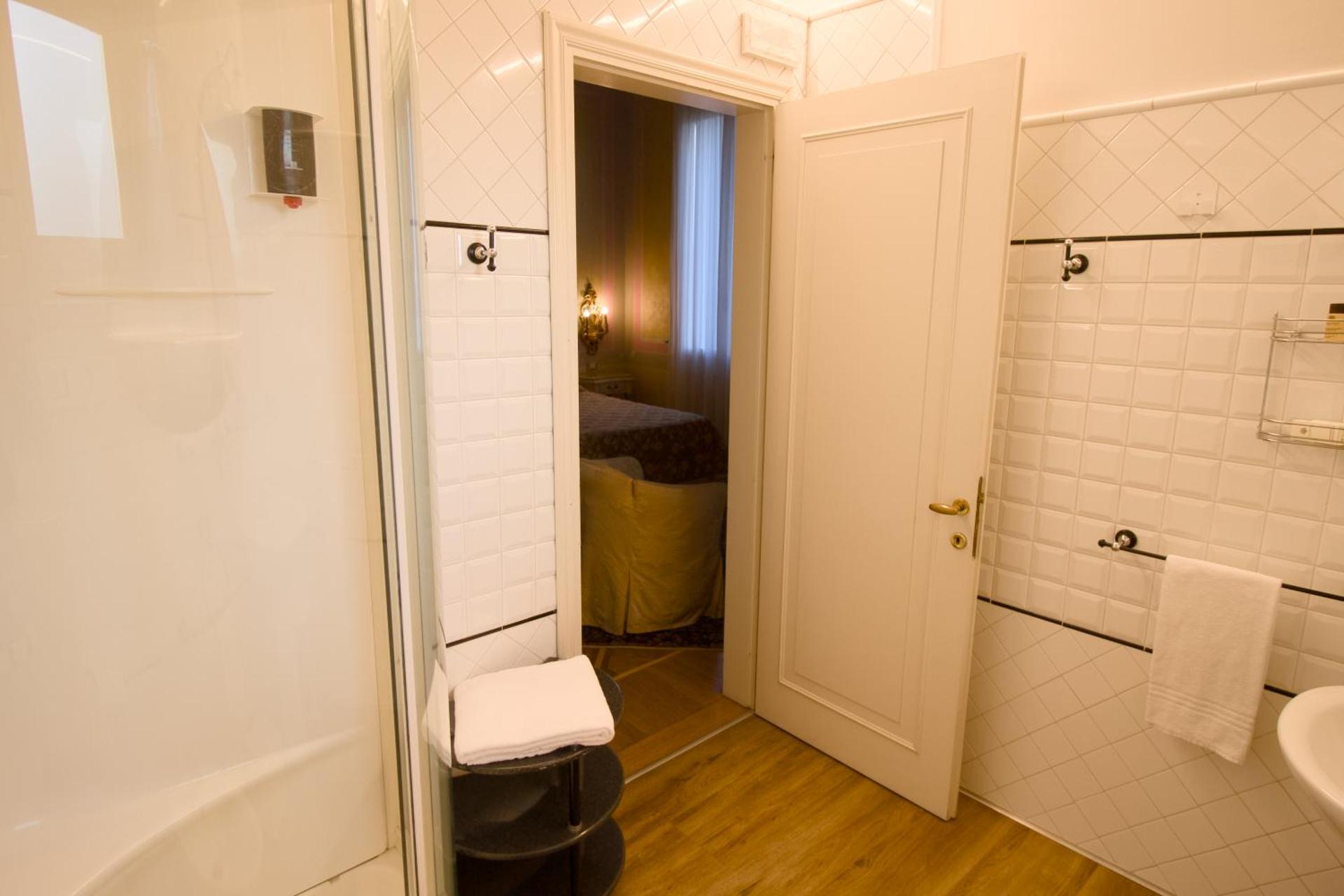 Hotel Villa Stucky - Photo 122