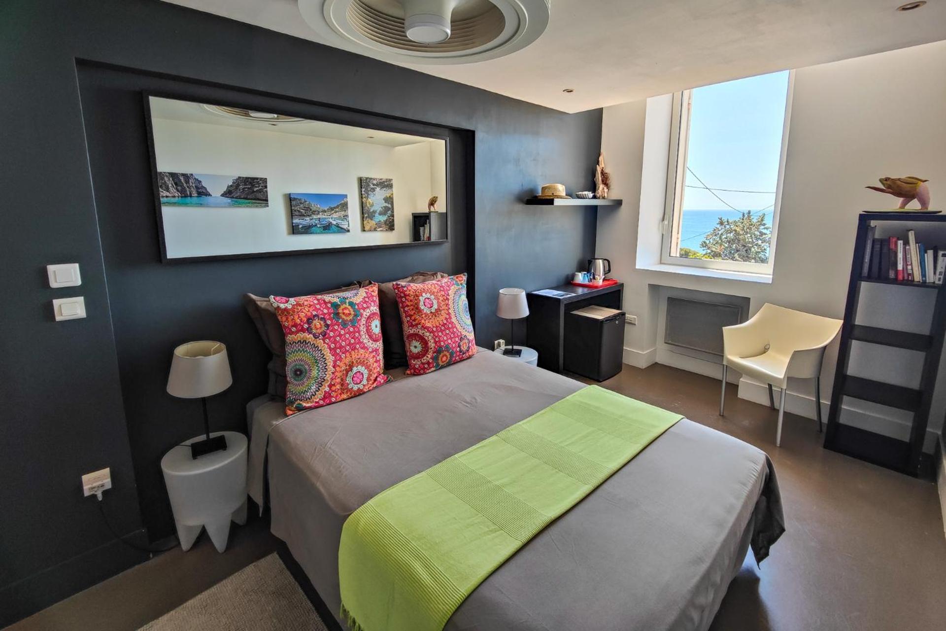 La LUNA of MARSEILLE - VILLA D'ARCHITECTE B&B - Photo 35