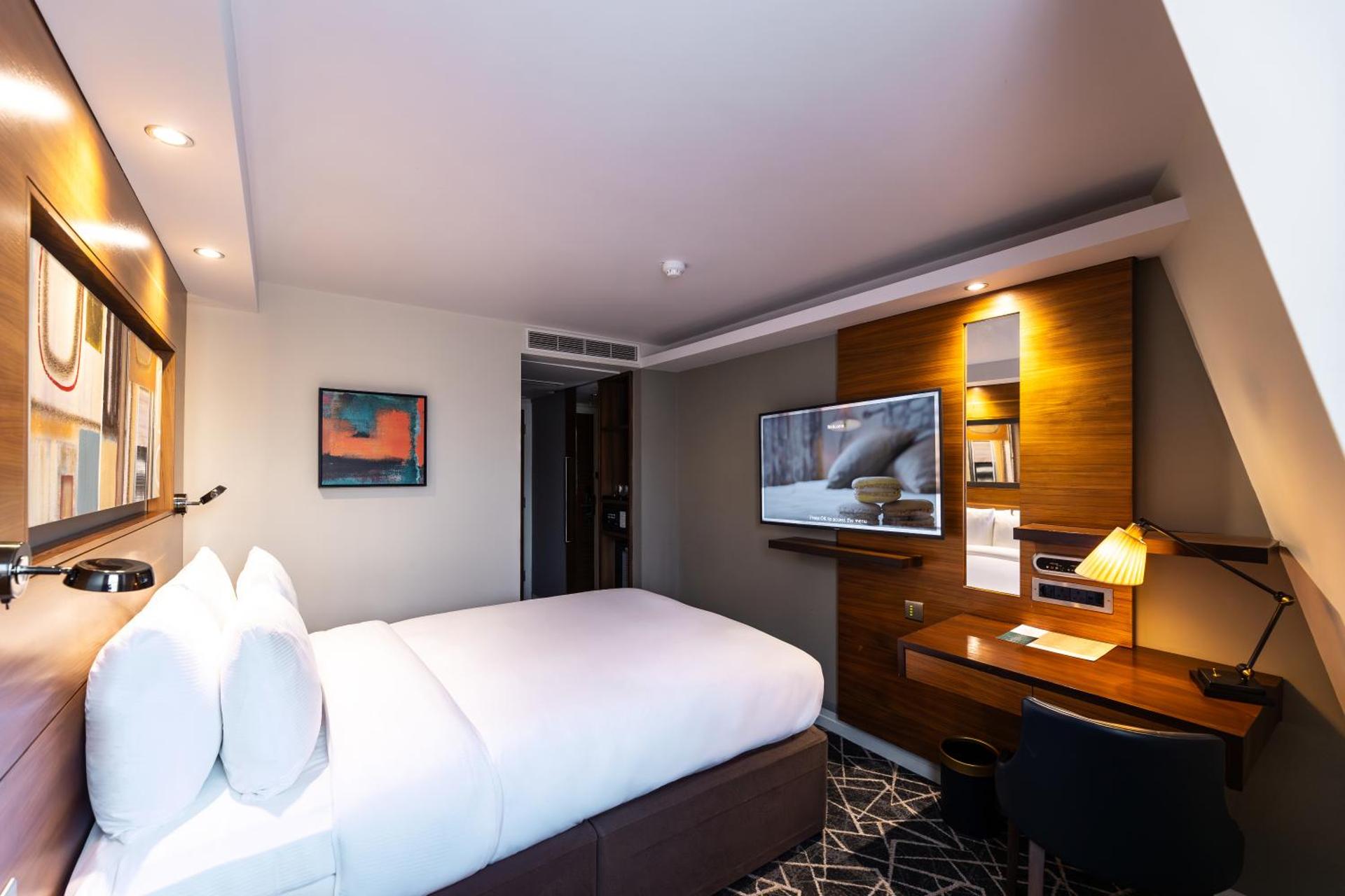 100 Queen's Gate Hotel London Kensington, Curio Collection by Hilton - Photo 113