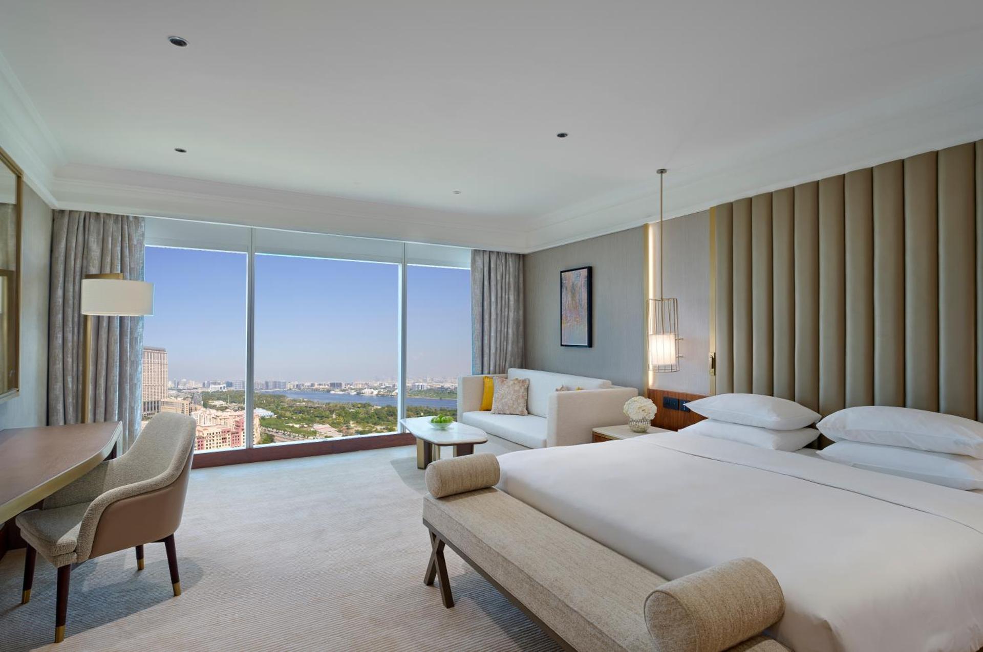 Grand Ambassador Christmas Suite