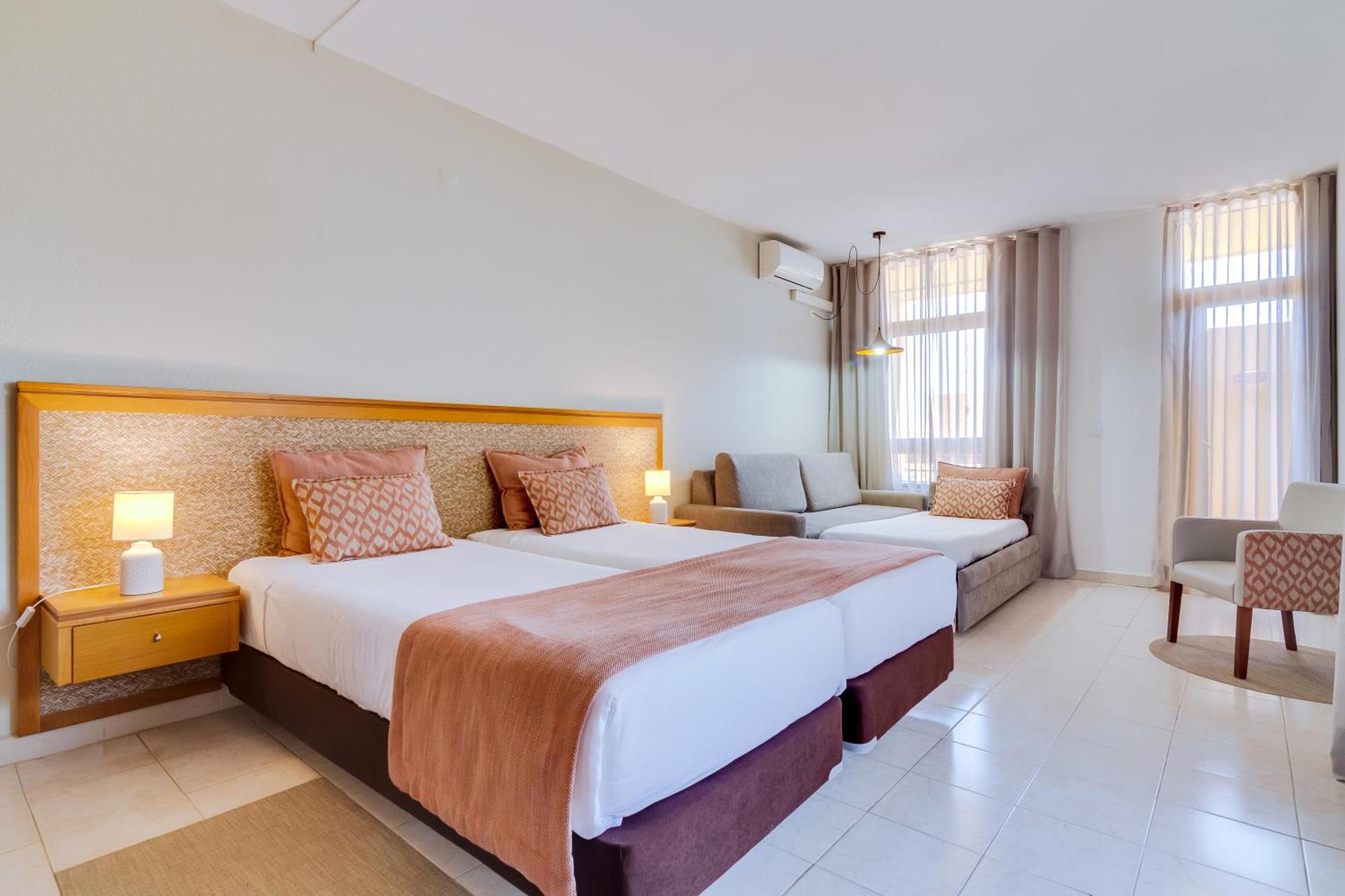 Auramar Beach Resort - Photo 16