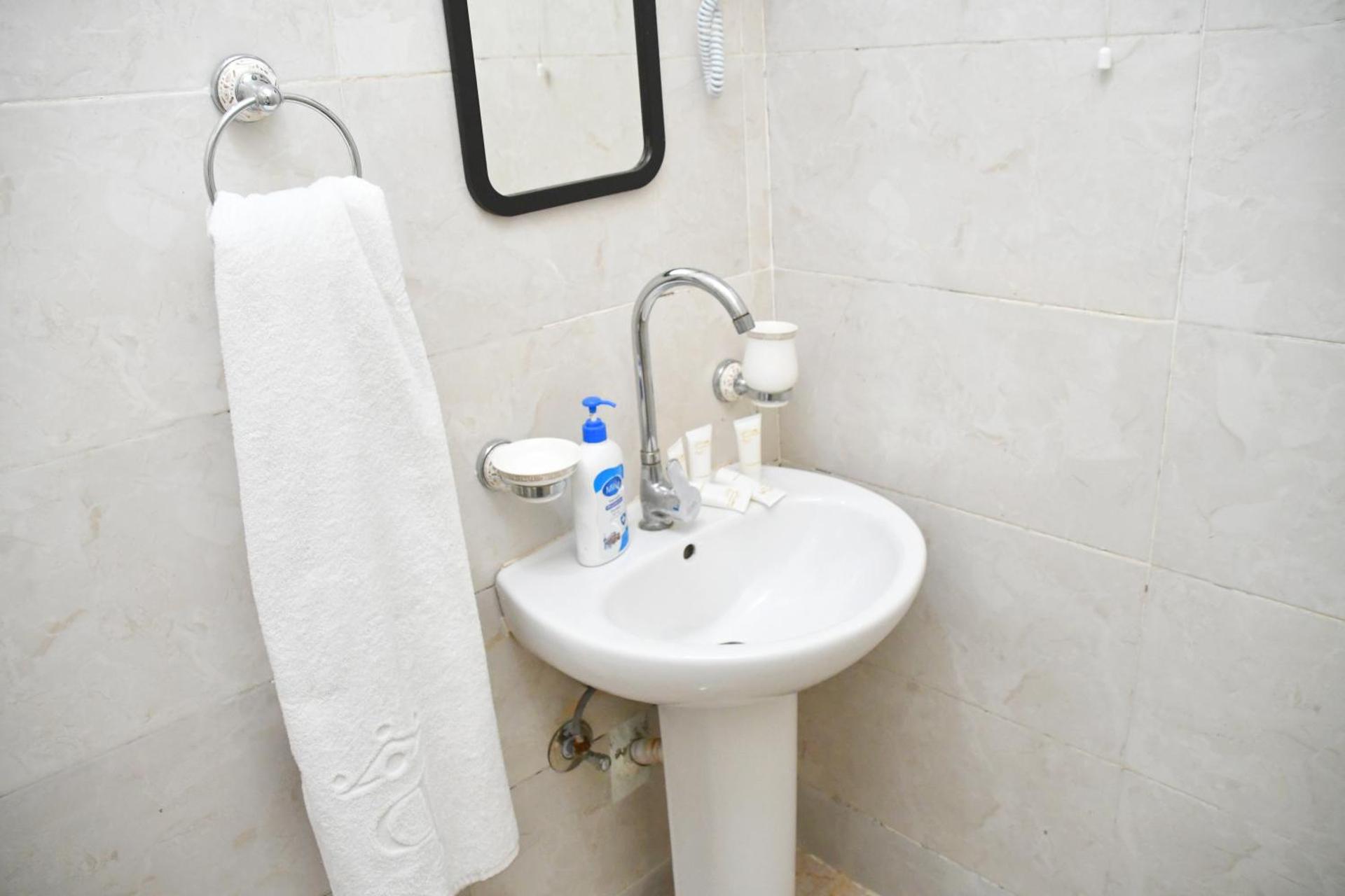 Nun Pyramids Hotel - Photo 22