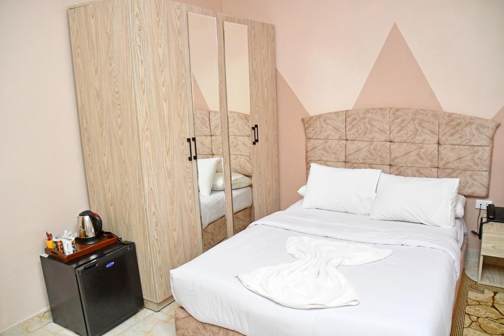 Nun Pyramids Hotel - Photo 33