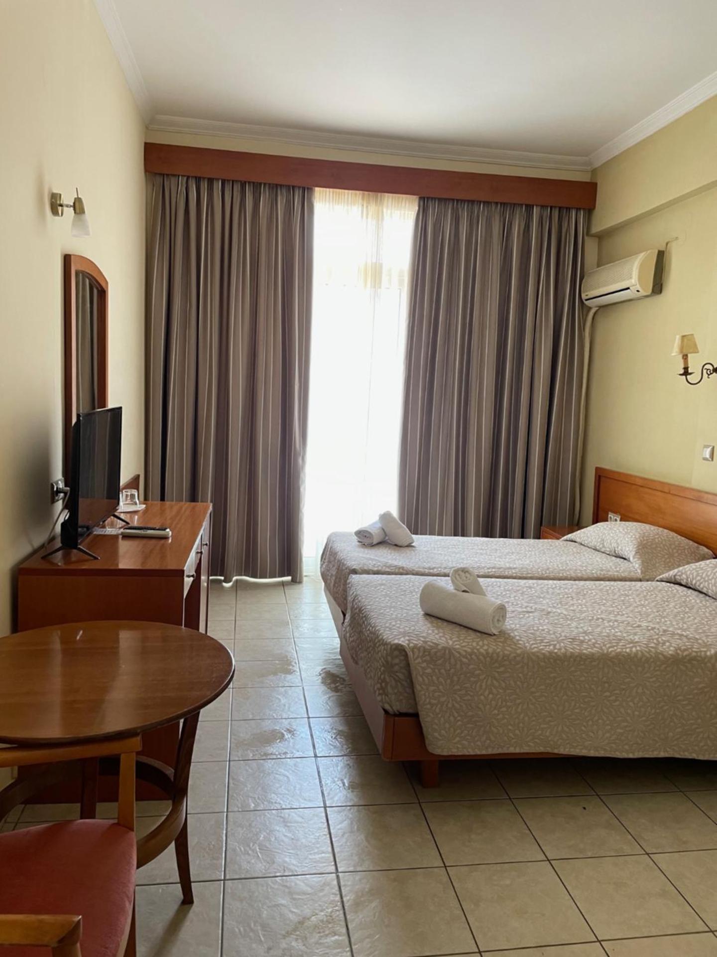 Neda Hotel - Photo 61