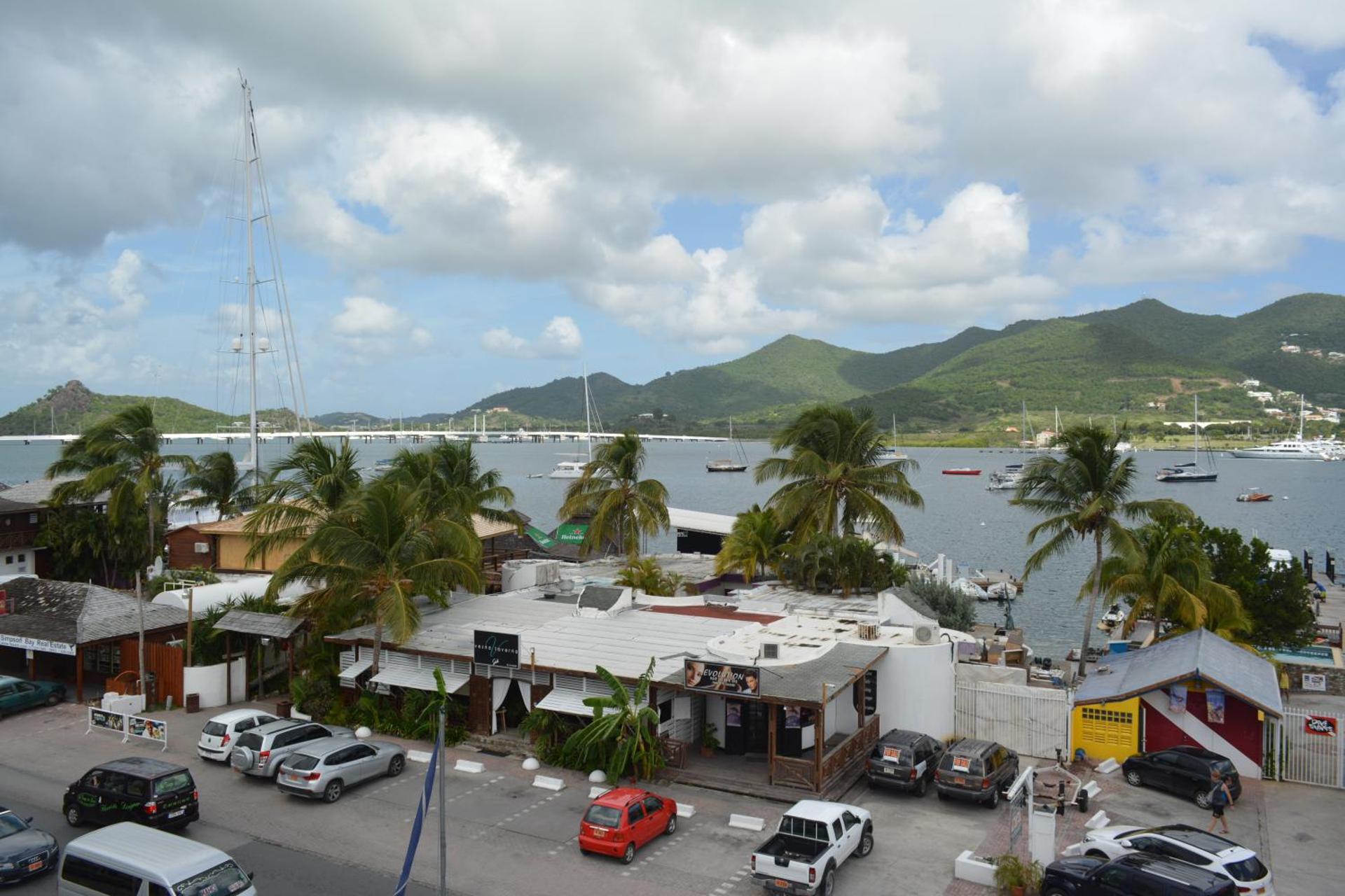 Travel Inn Hotel Simpson Bay - Photo 12