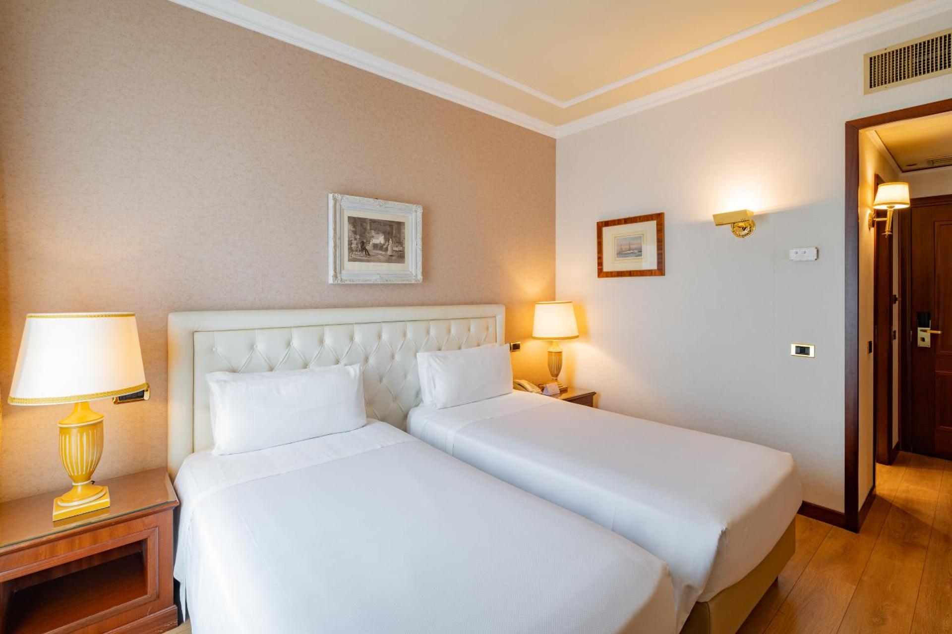 Hotel Internazionale - Photo 38