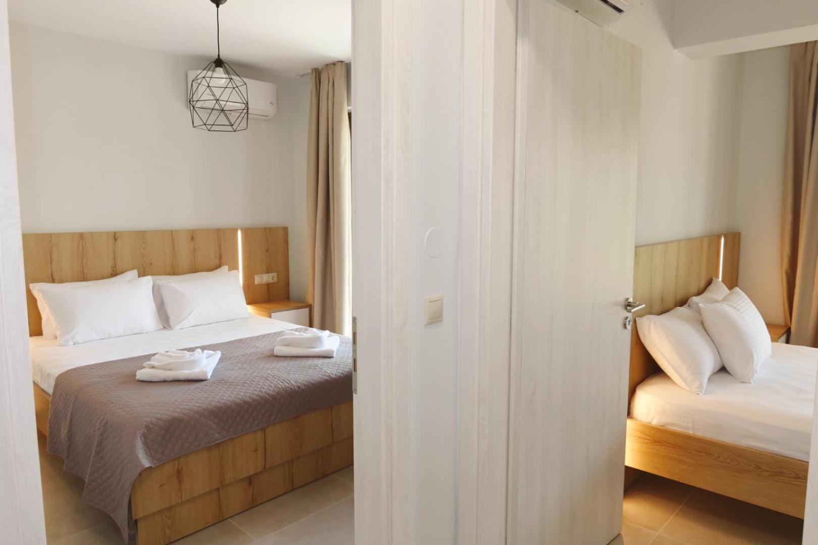 S & E Apartments - Photo 22