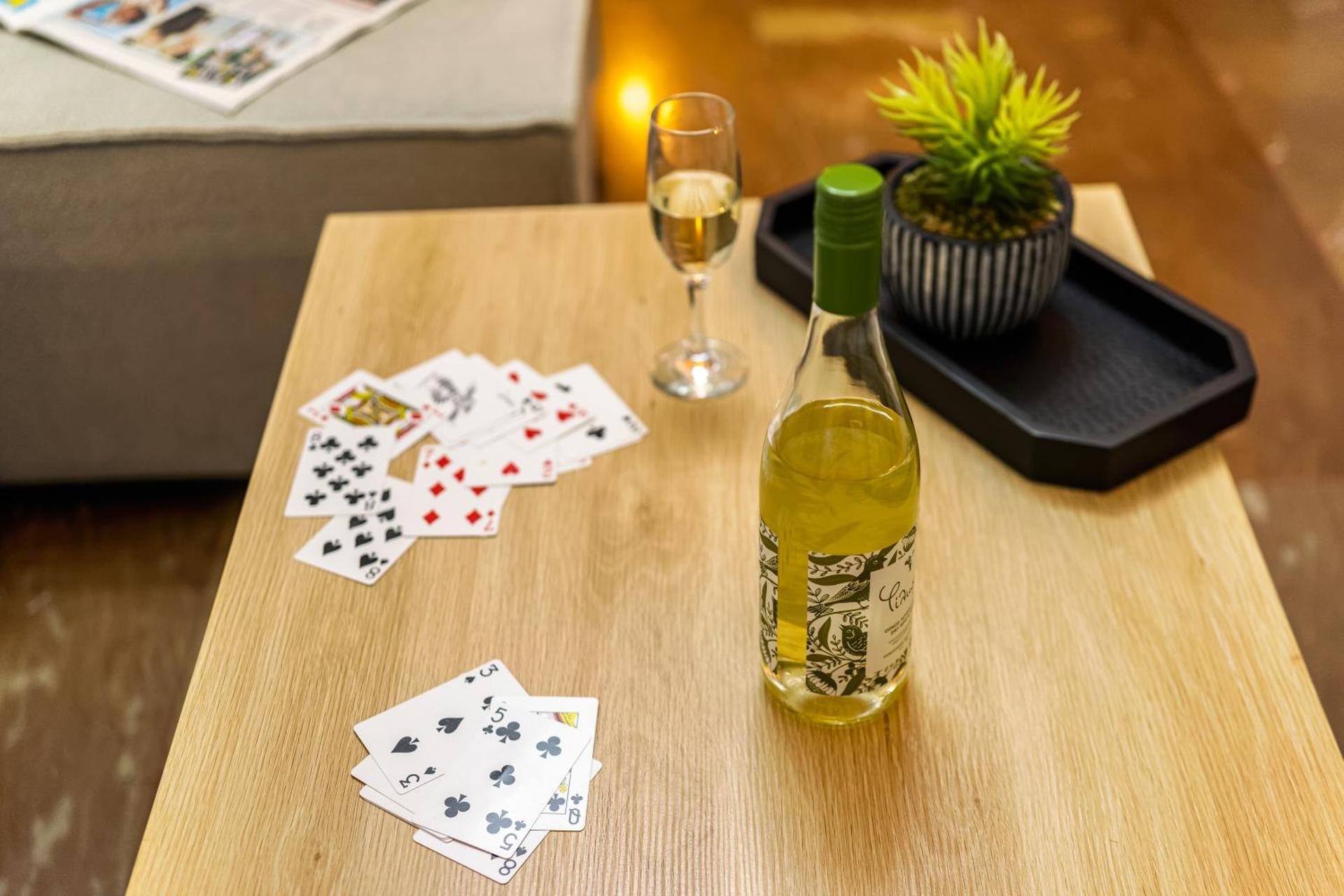 Spacious Garden apt - Photo 11