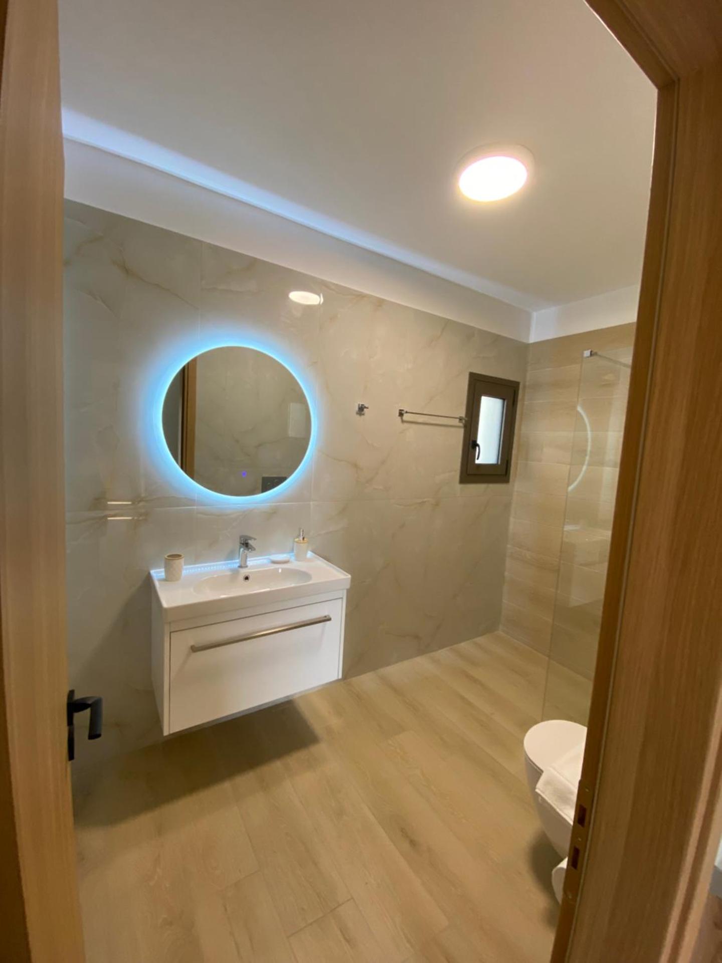 S & E Apartments - Photo 14