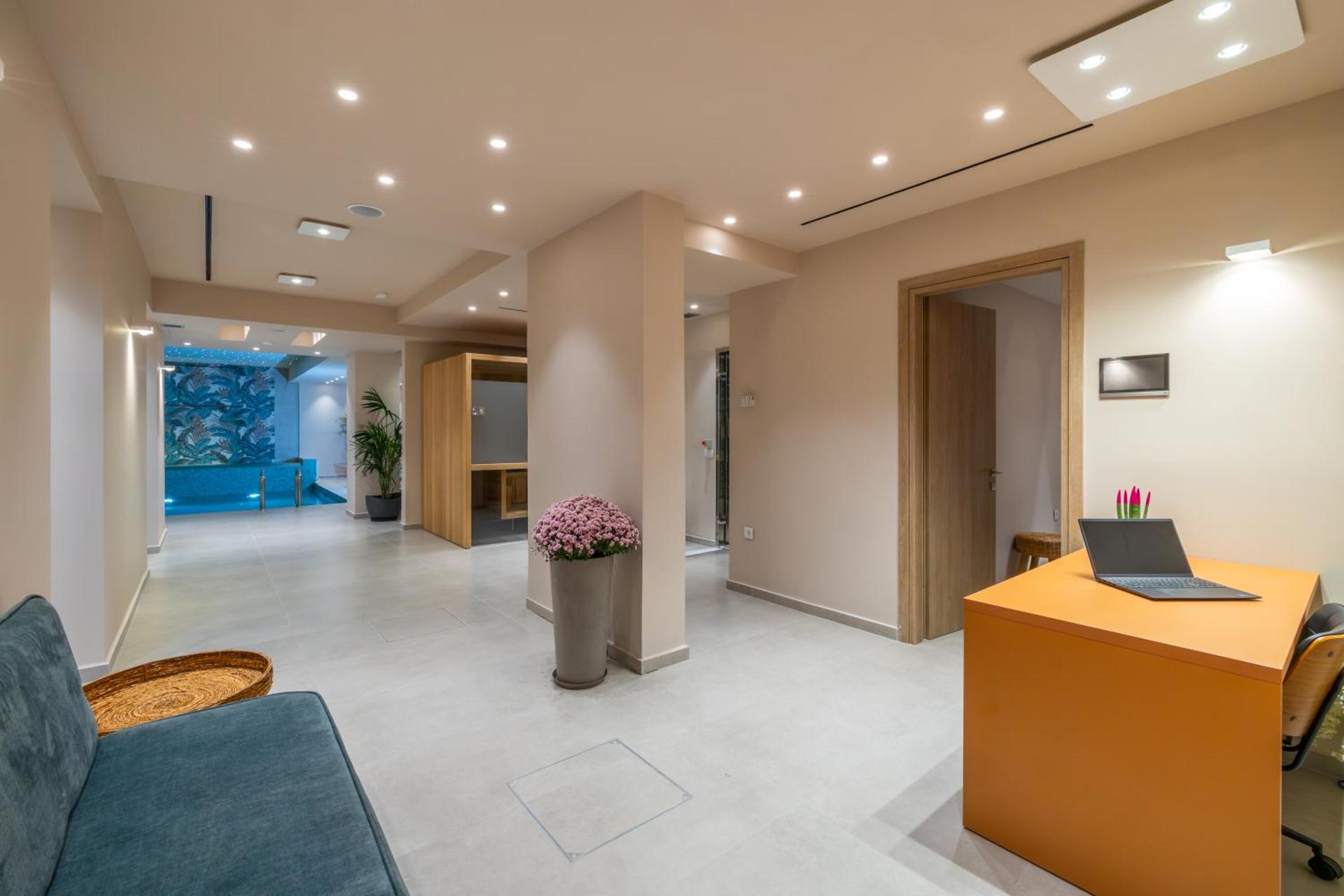 Ionian Plaza Hotel & Spa - Photo 102