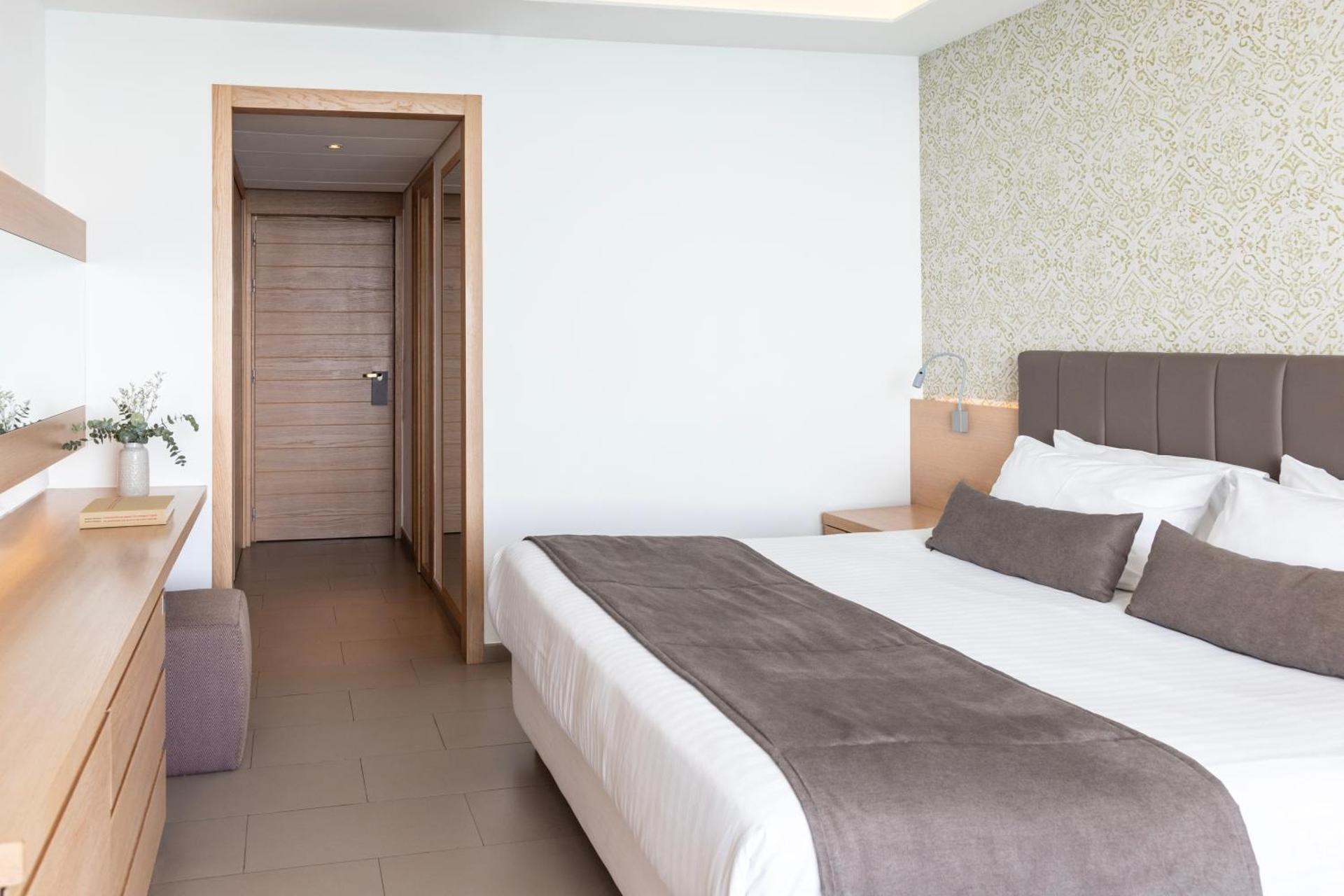 Royal Apollonia by Louis Hotels - Photo 161
