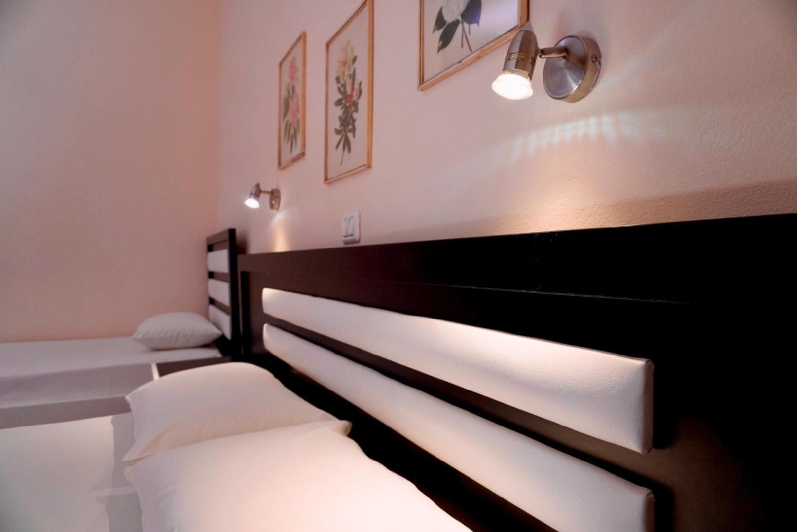 Marku Palace - Photo 9