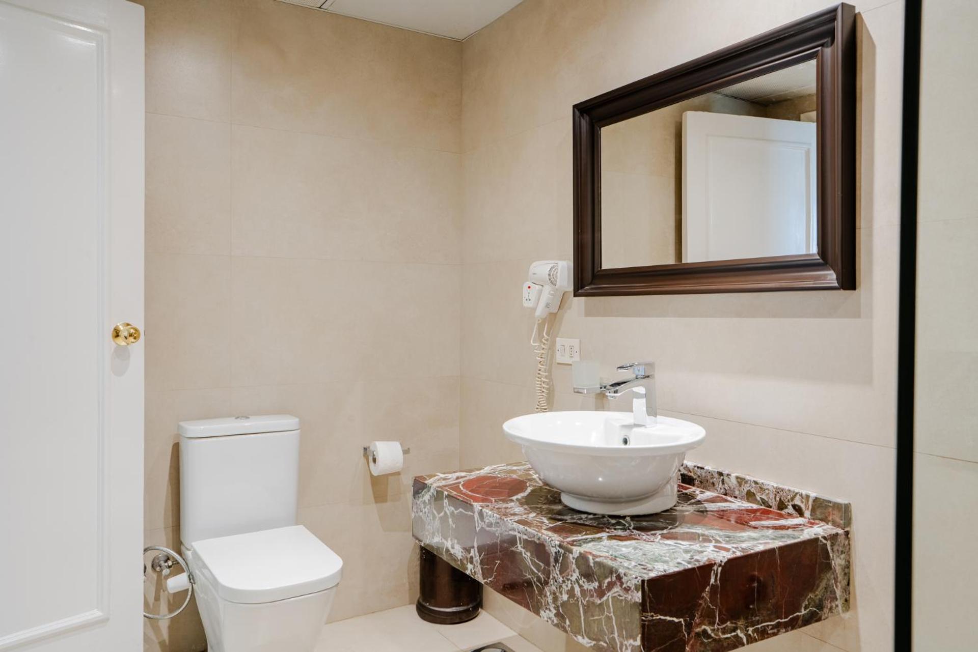 Om Kolthoom Hotel - Photo 121