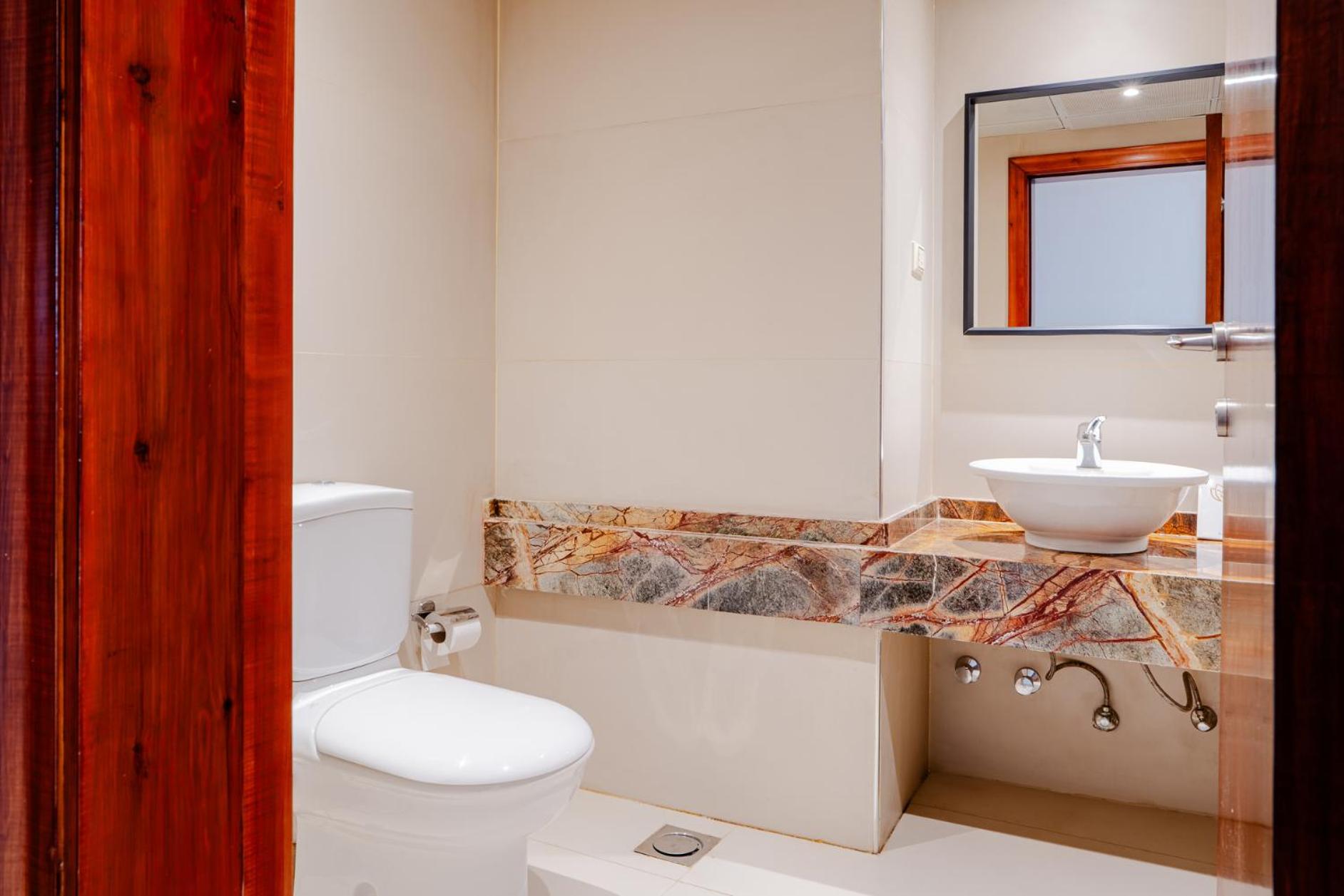 Om Kolthoom Hotel - Photo 105