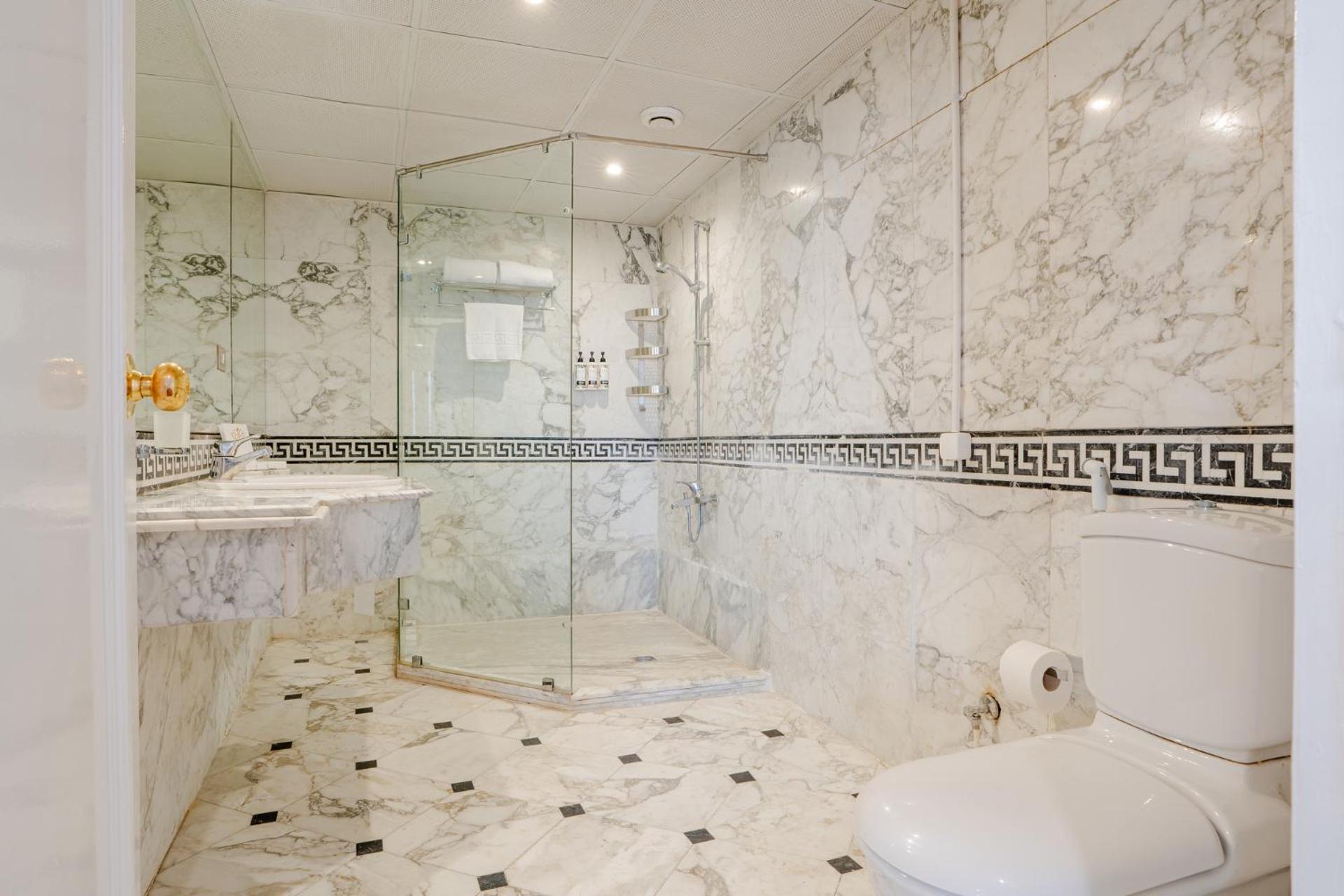 Om Kolthoom Hotel - Photo 47