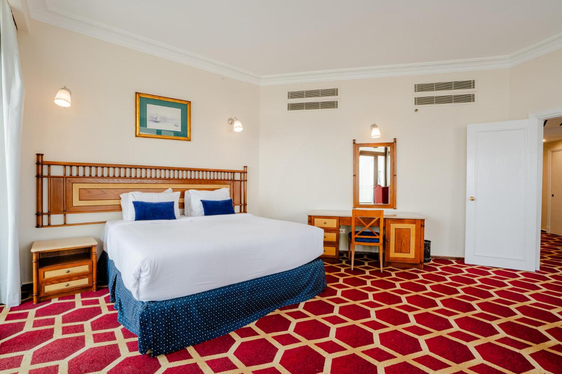 Om Kolthoom Hotel - Photo 79