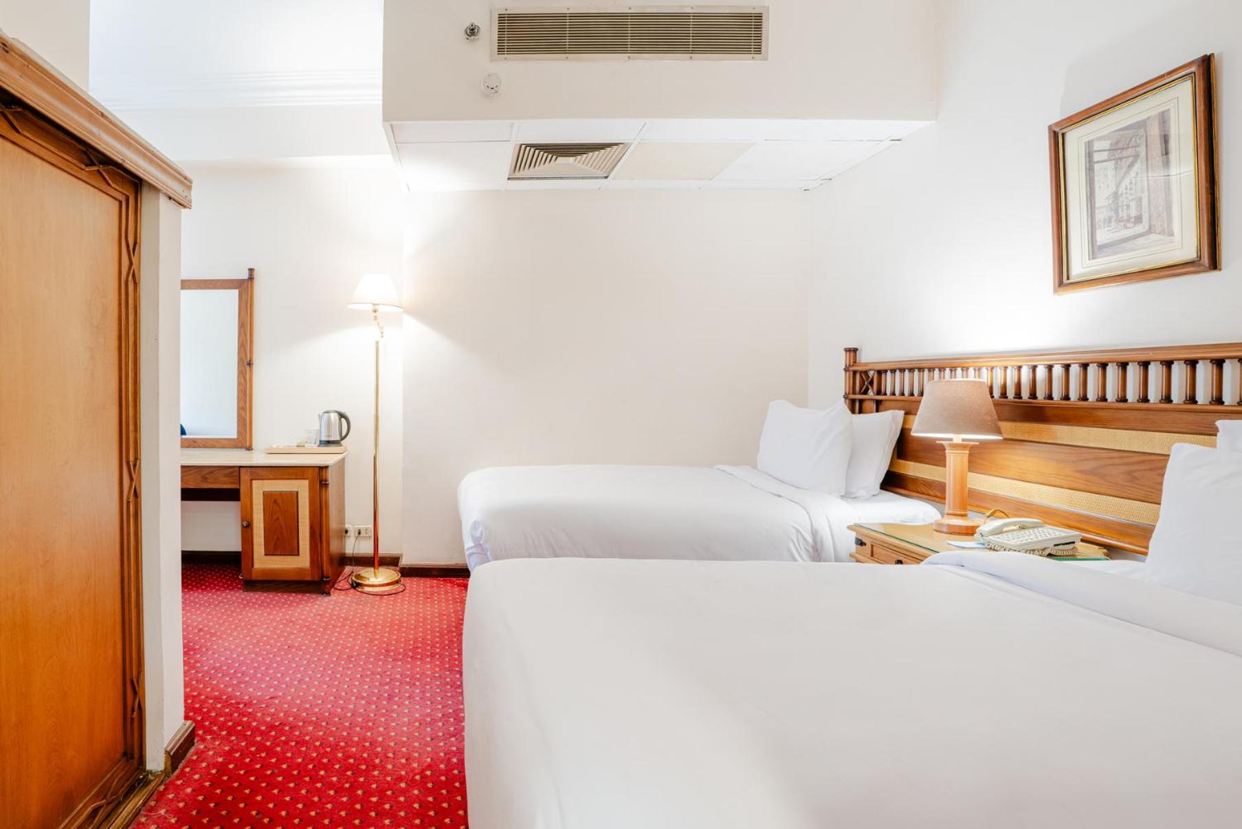 Om Kolthoom Hotel - Photo 75