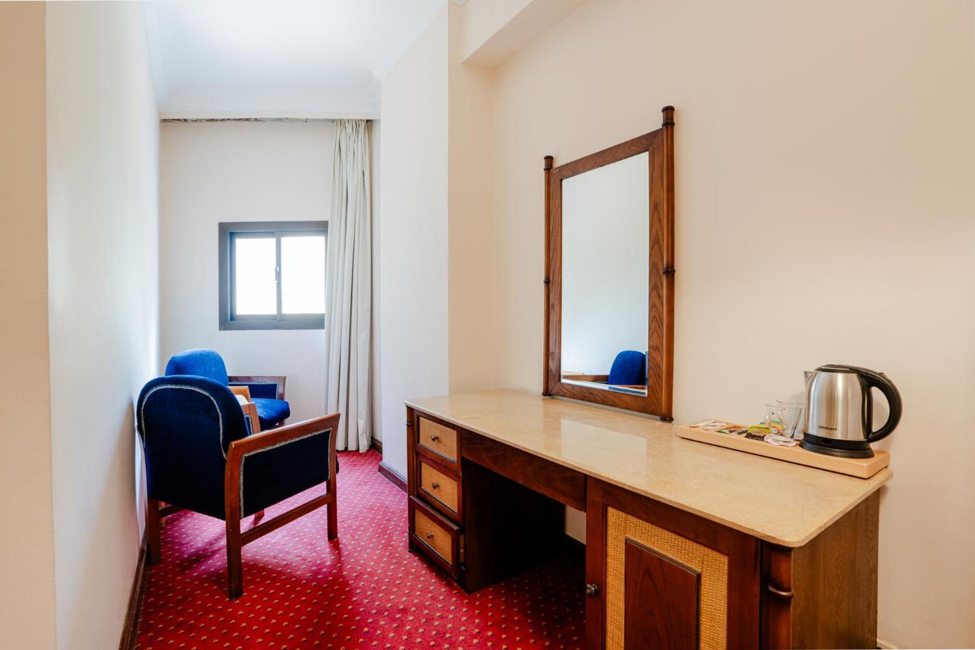 Om Kolthoom Hotel - Photo 76