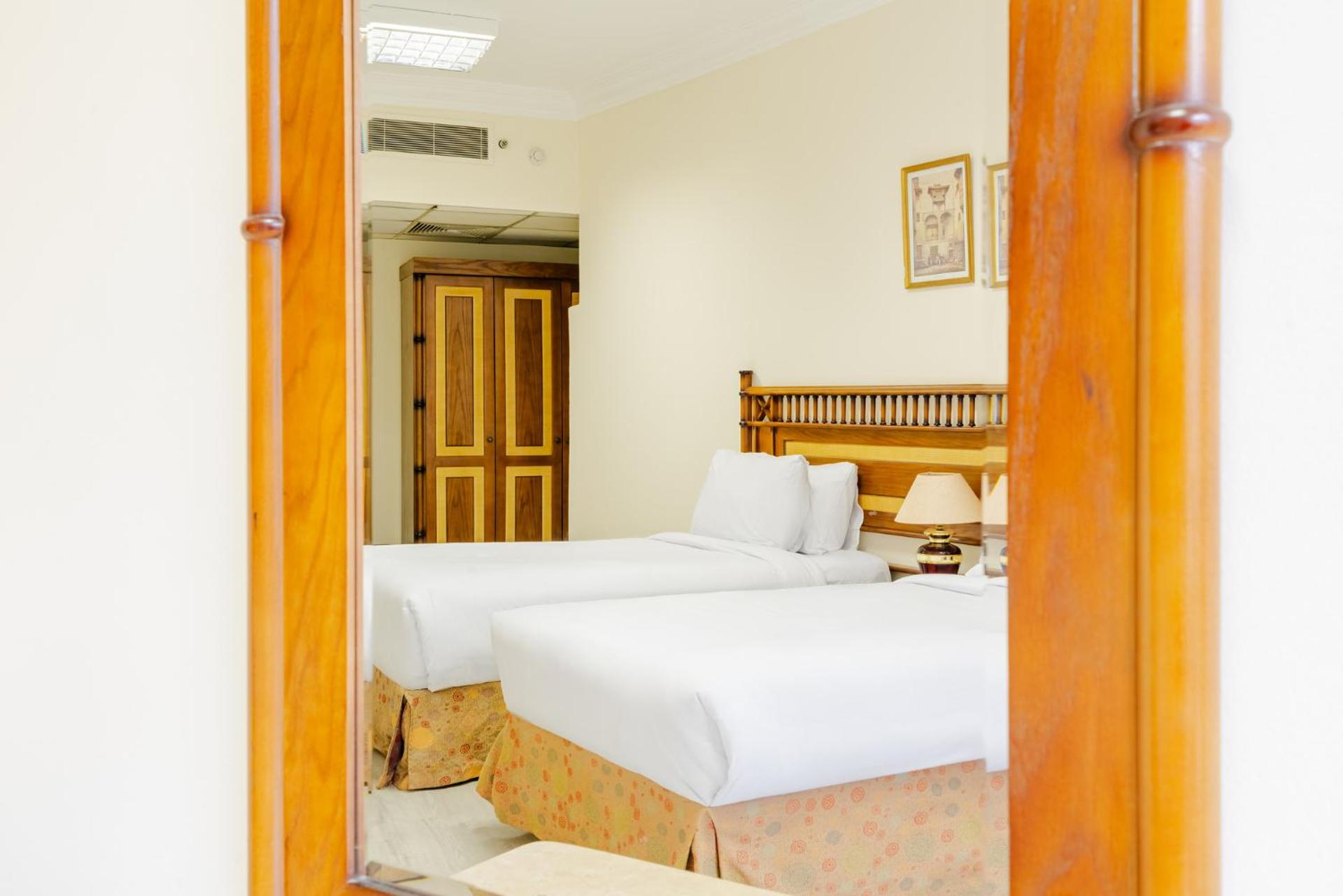 Om Kolthoom Hotel - Photo 25