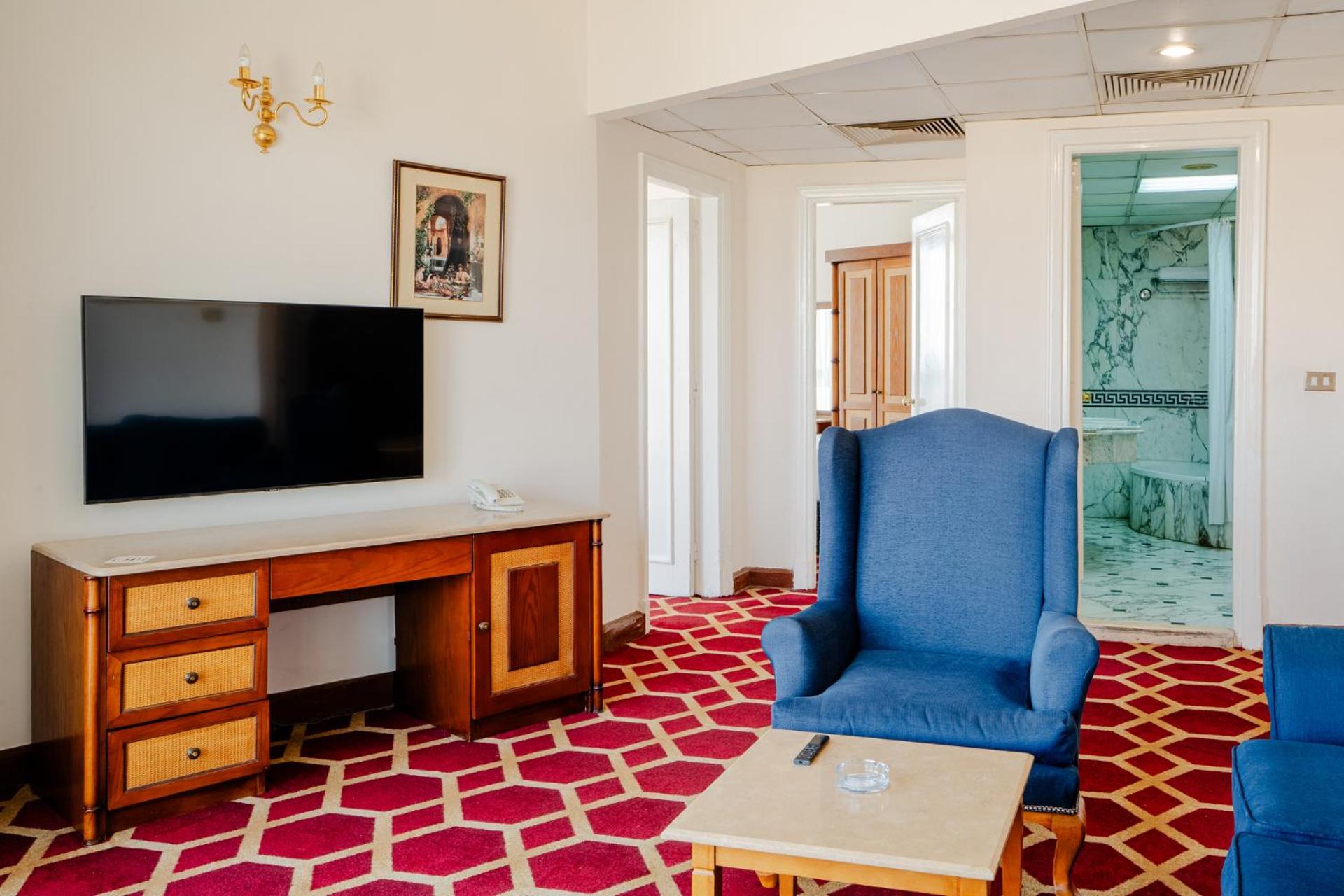 Om Kolthoom Hotel - Photo 44