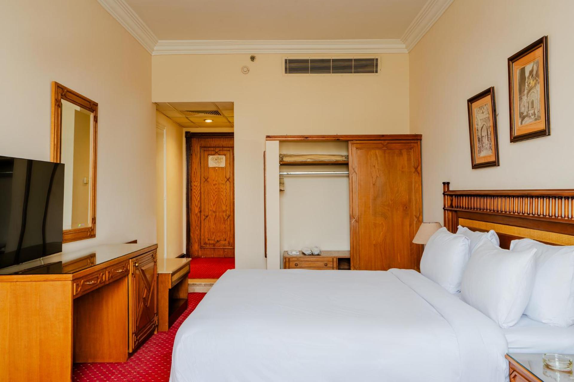 Om Kolthoom Hotel - Photo 53