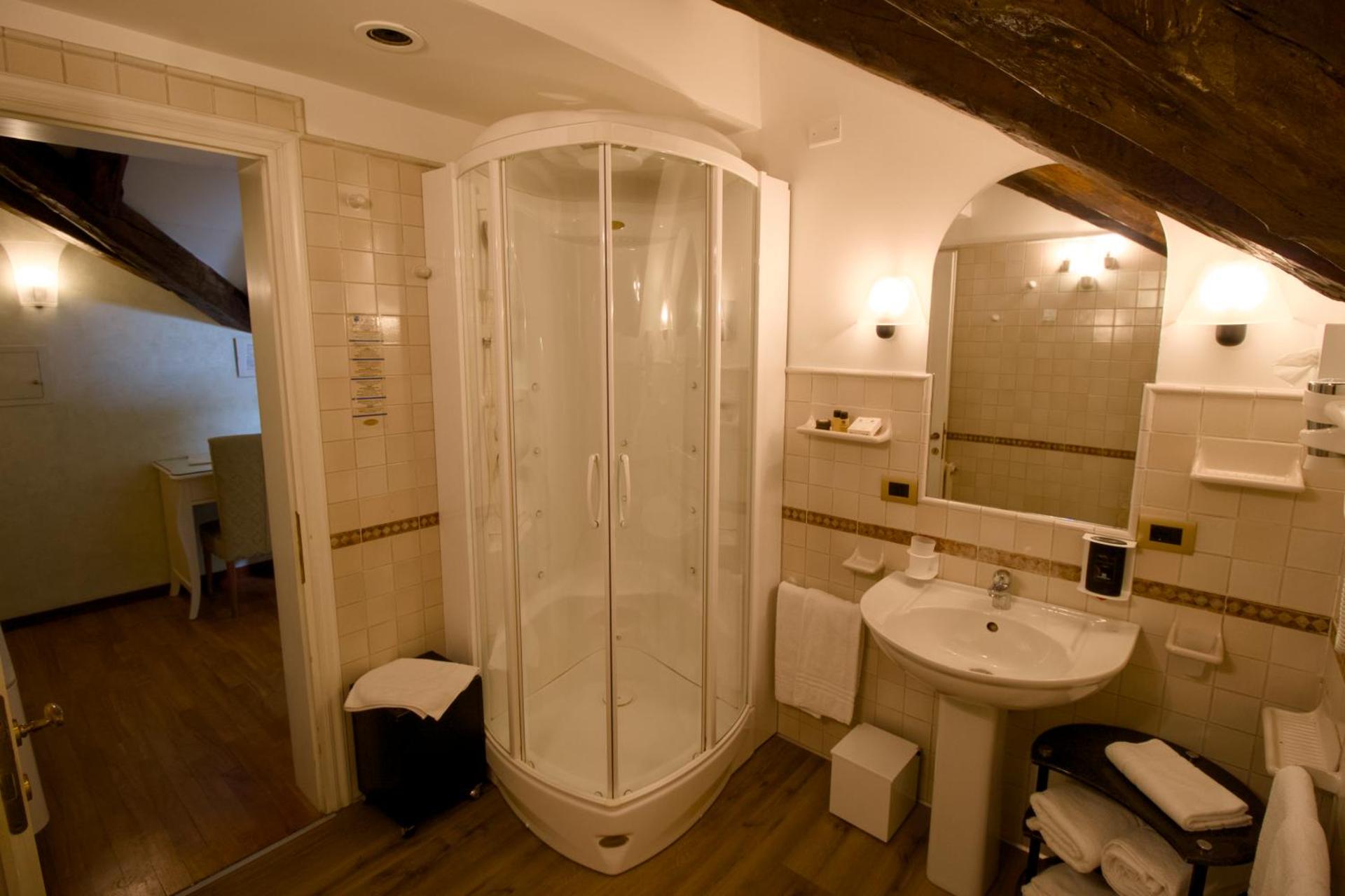 Hotel Villa Stucky - Photo 52