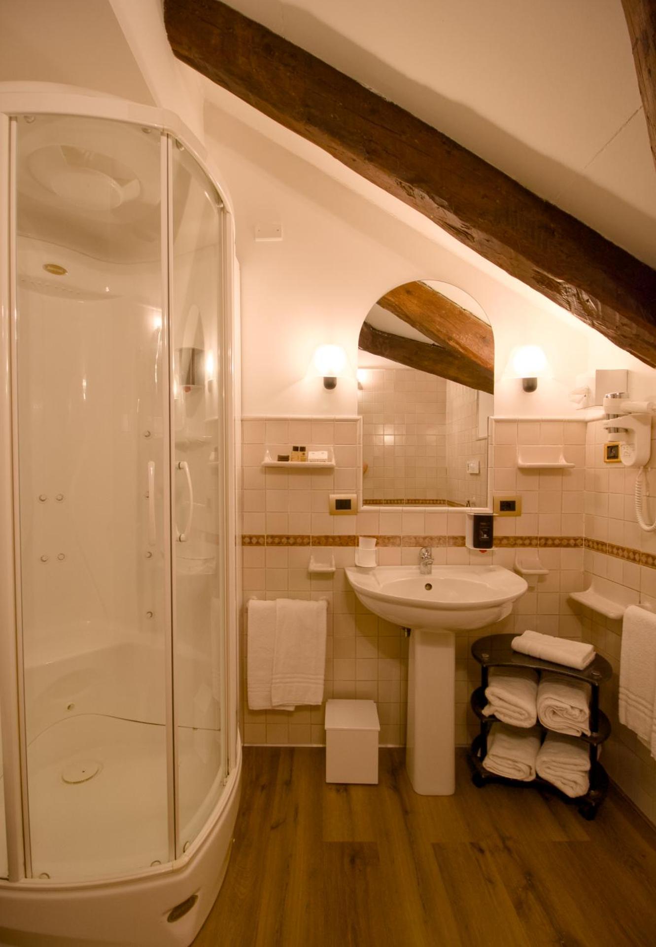 Hotel Villa Stucky - Photo 69
