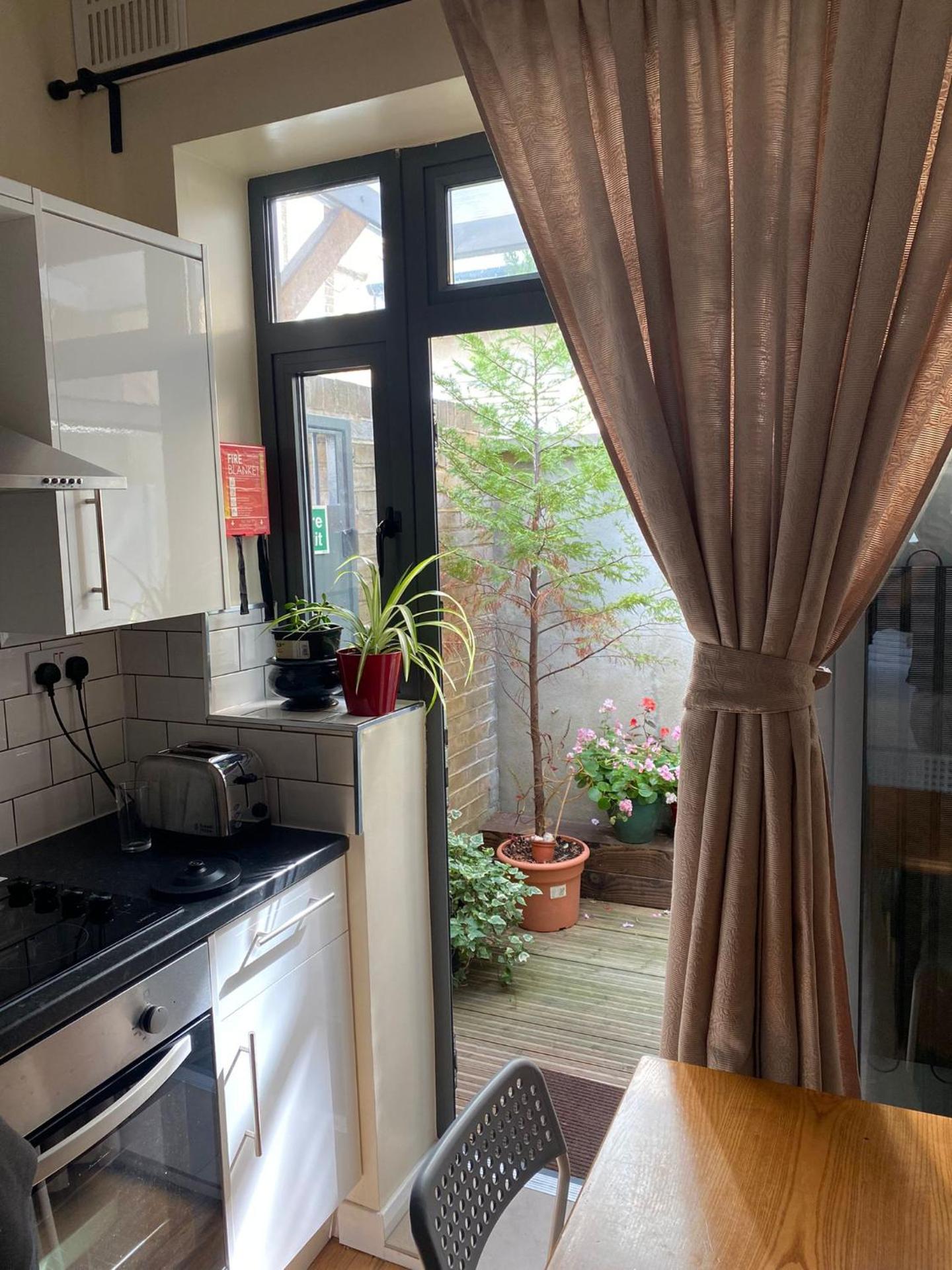 Lyall Apartment Hotel - Photo 16