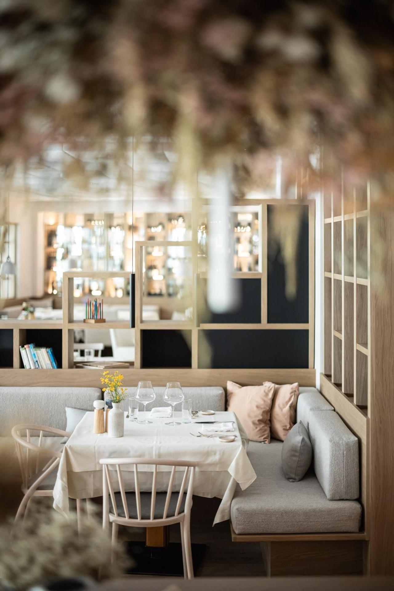 Hotel Petrus - Photo 53