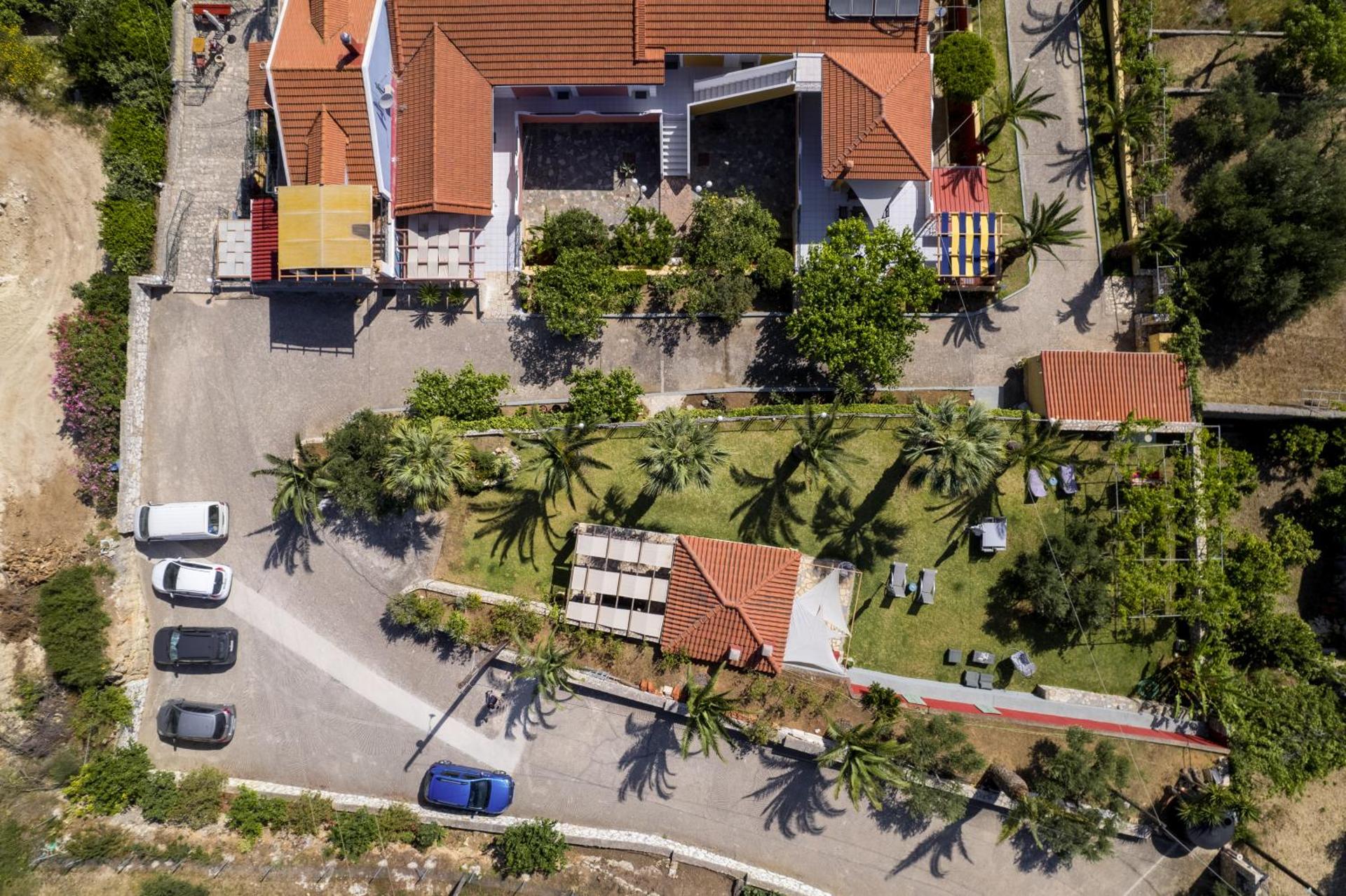 Studios Rania - Rania Studios & Apartments - Photo 2