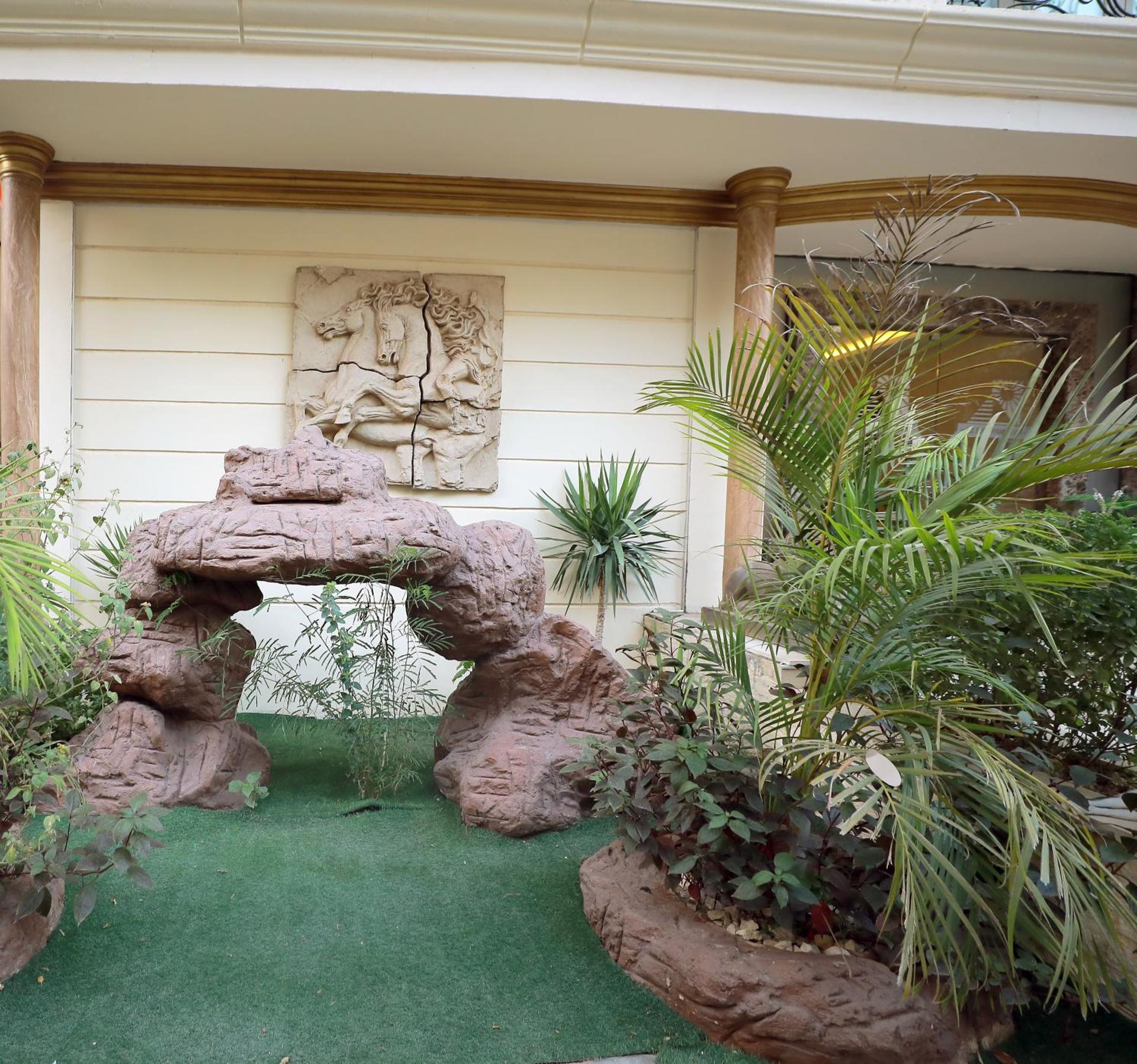 Aziz Egypt Pyramids View - Photo 99