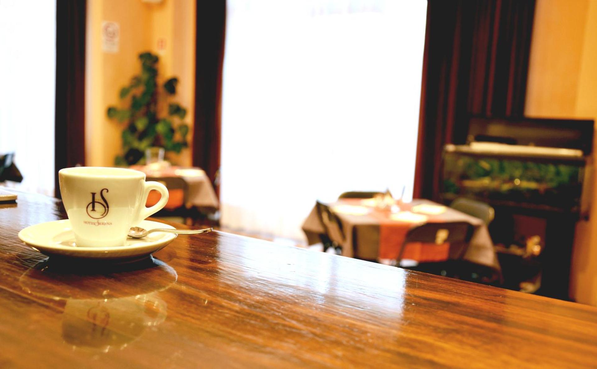 Hotel Serena - Photo 6