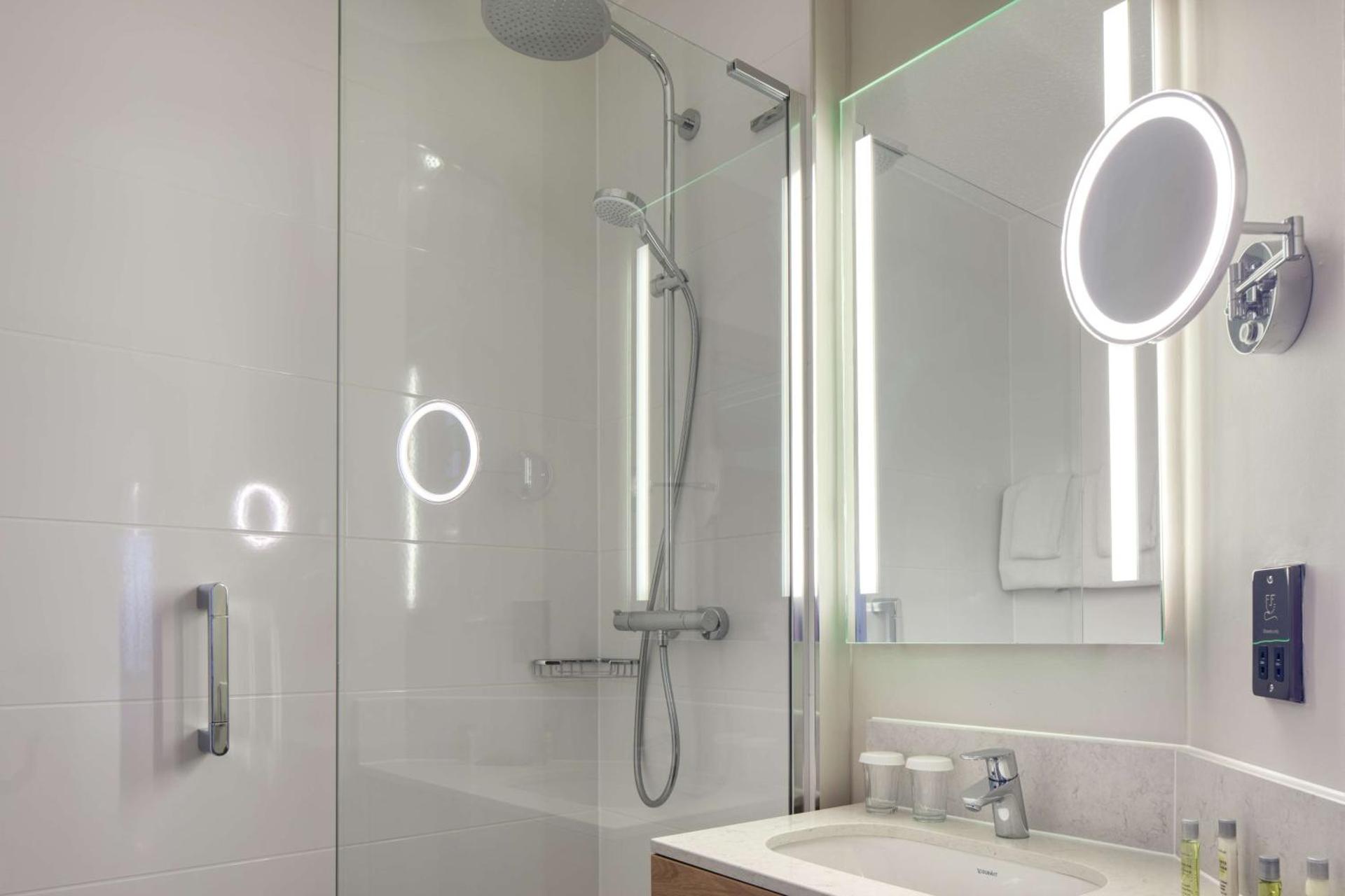 DoubleTree by Hilton London Chelsea - Photo 7