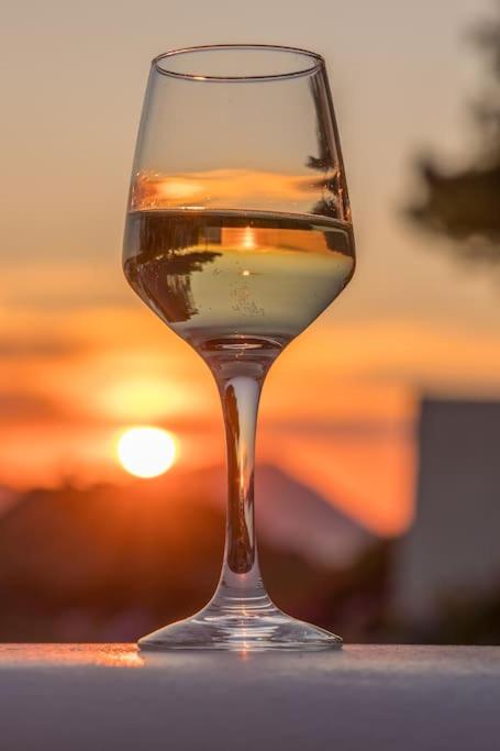 Milos Trypiti sunset delux studio - Photo 8