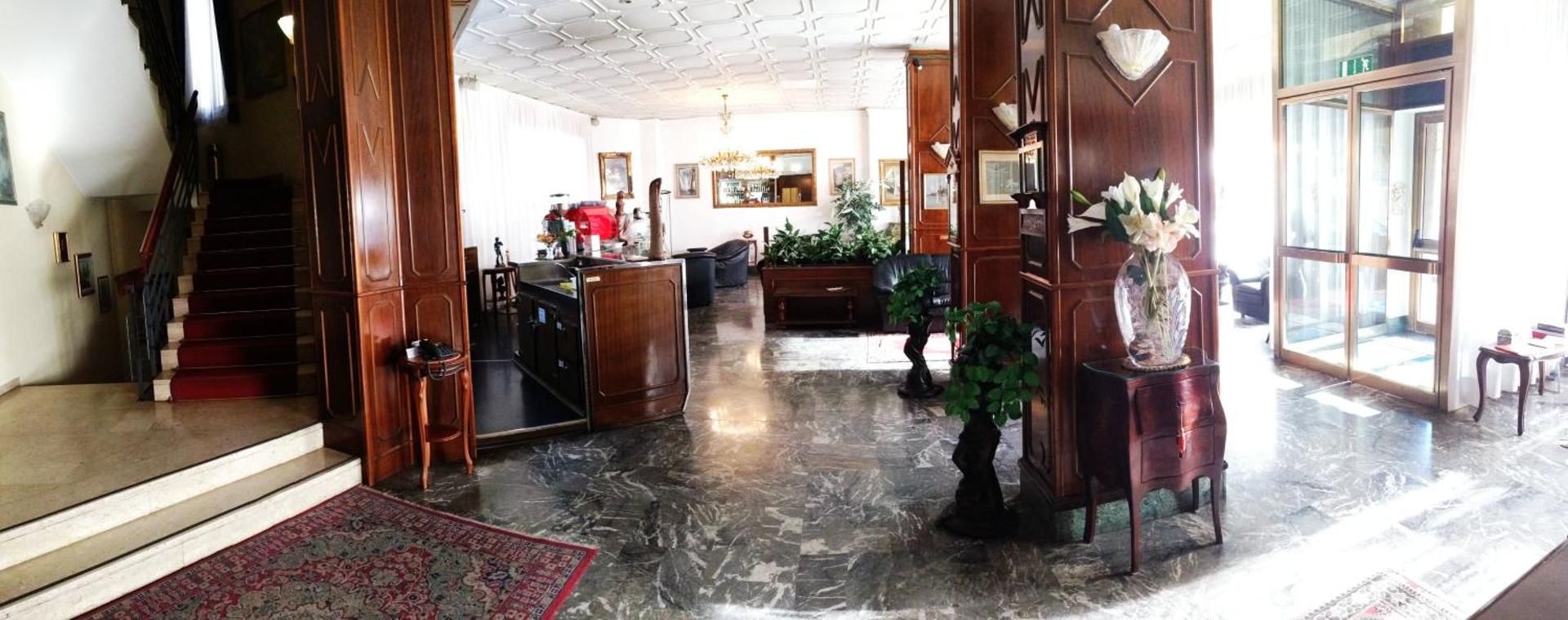 Hotel Minerva - Photo 125