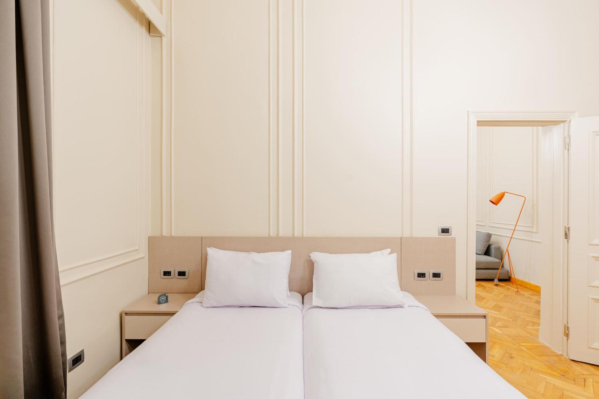 One-Bedroom Deluxe Apartment - Photo 4